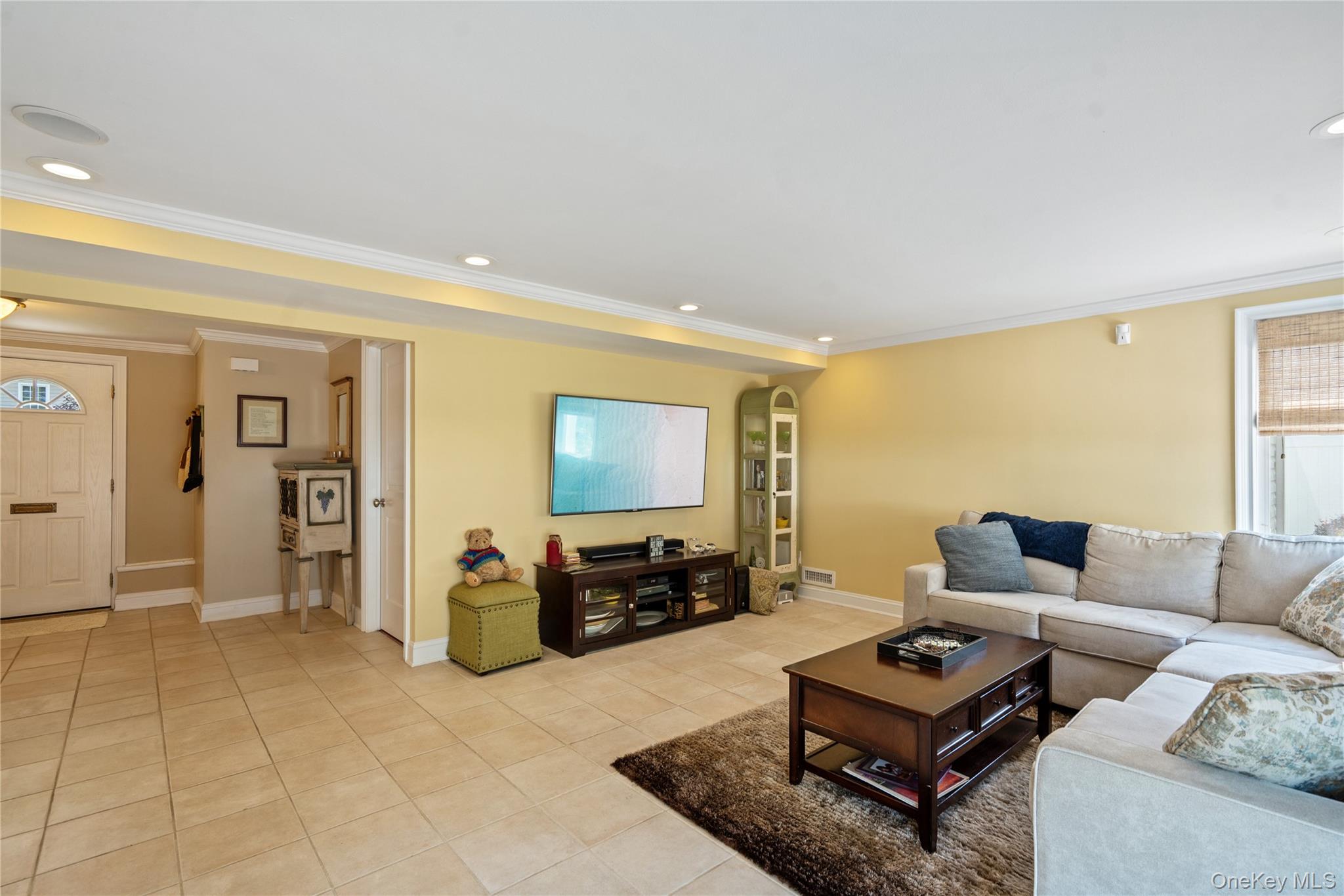 46 Saratoga Drive, Jericho, NY 11753