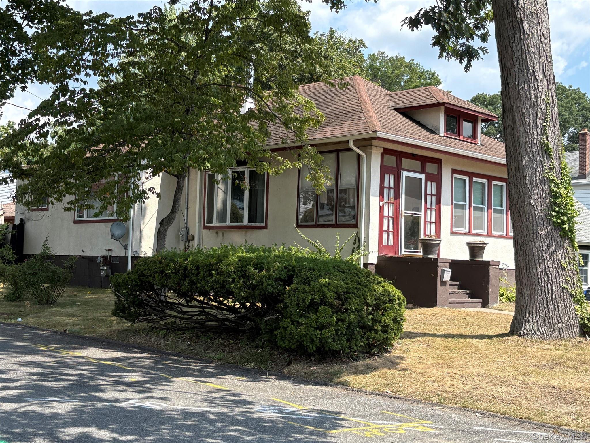 71 E Washington Avenue, Pearl River, NY 10965