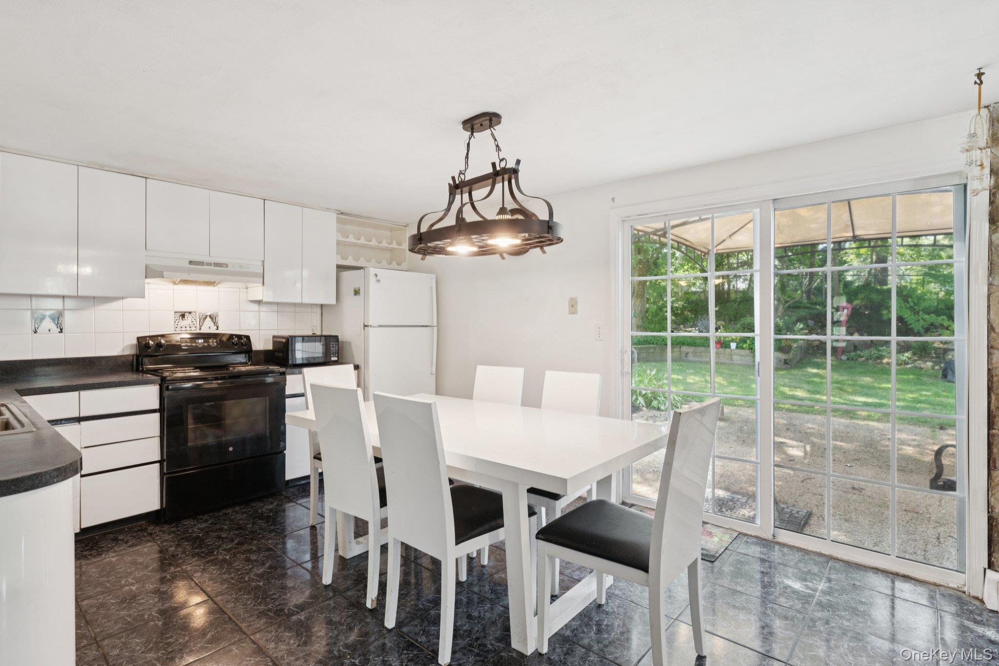 12 Clarkson Drive, Farmingville, NY 11738