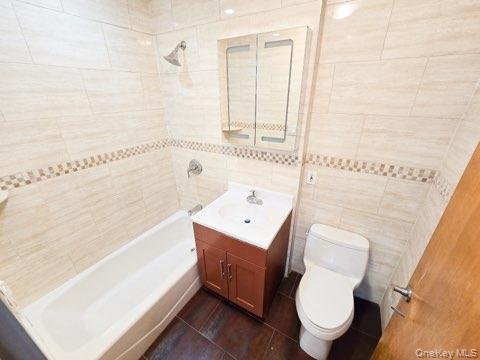 9508 65th Road # 2C, Rego Park, NY 11374