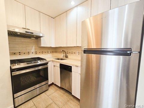 9508 65th Road # 2C, Rego Park, NY 11374