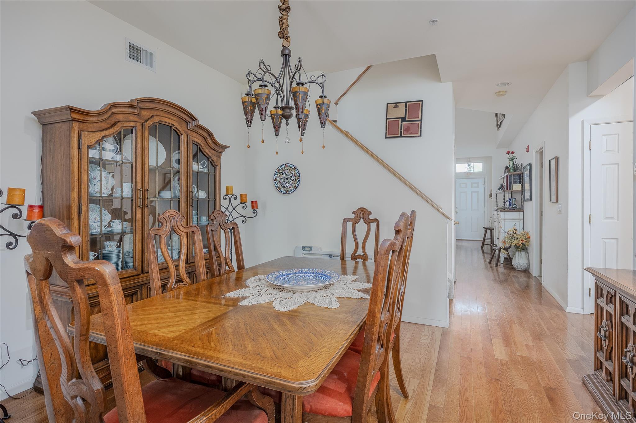 10 Cranberry Circle, Medford, NY 11763