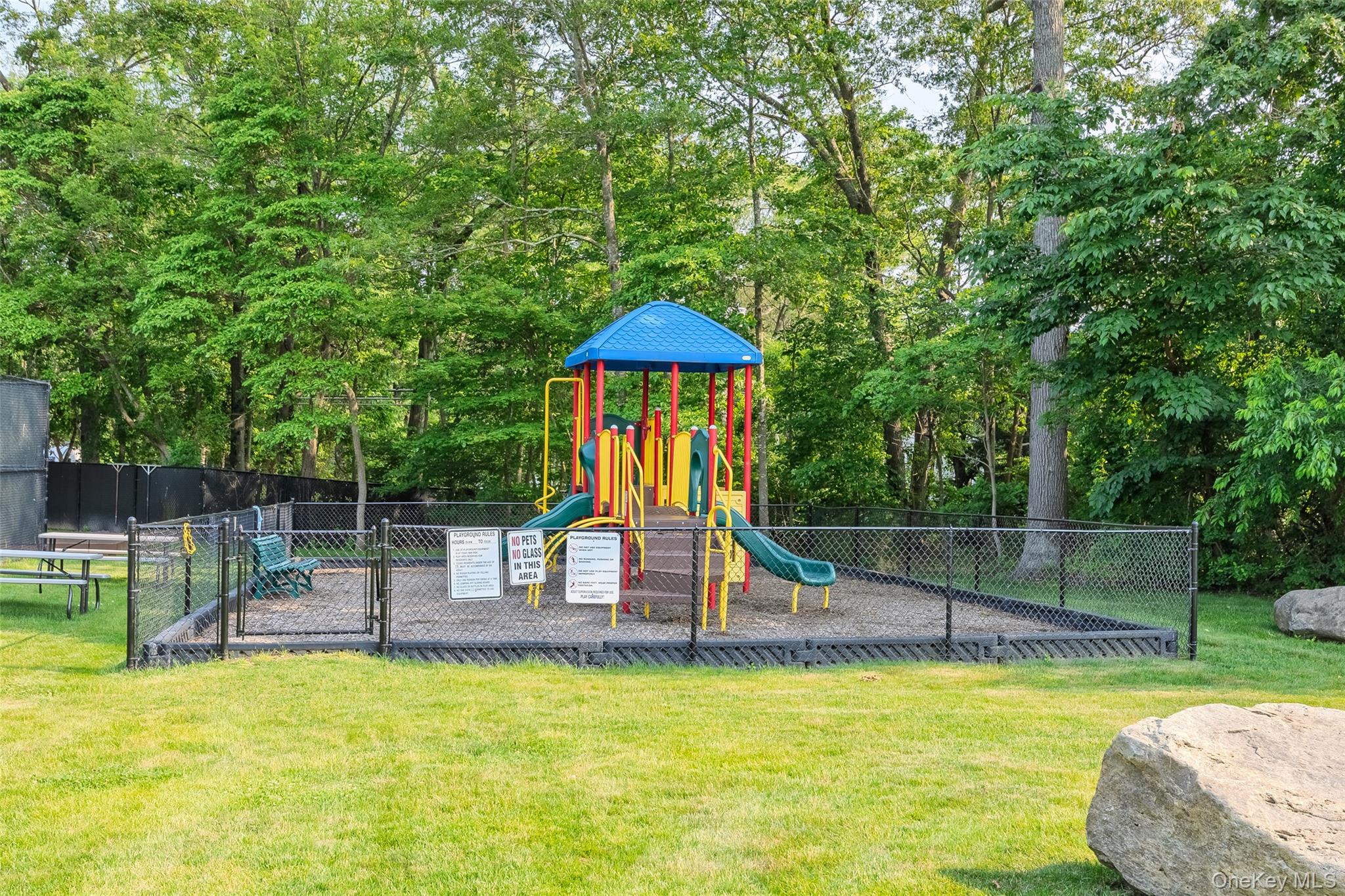 10 Cranberry Circle, Medford, NY 11763