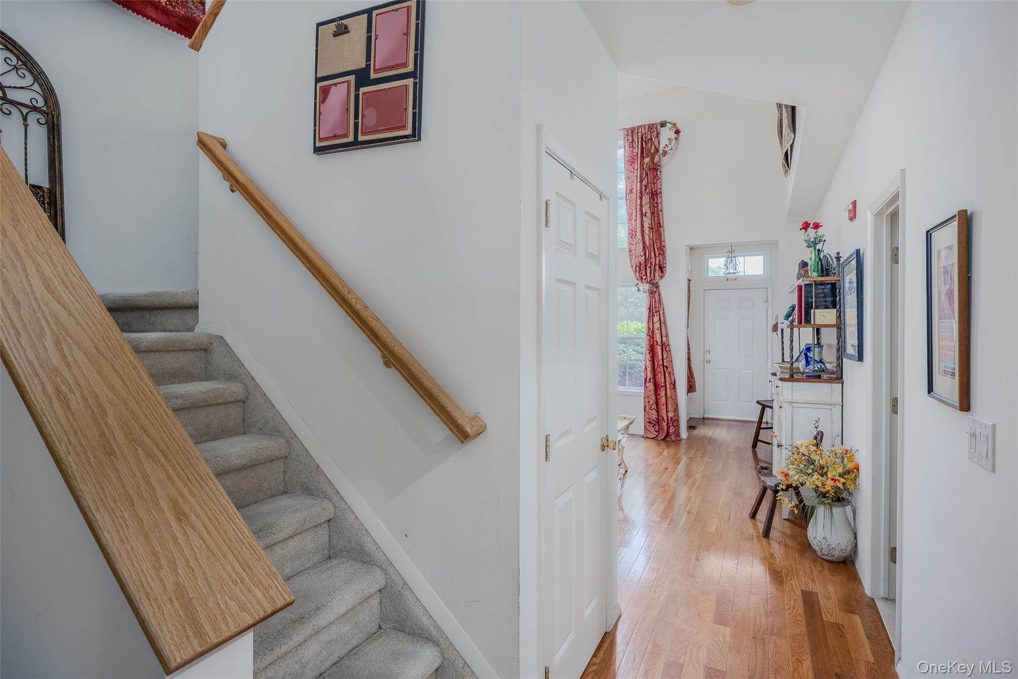 10 Cranberry Circle, Medford, NY 11763