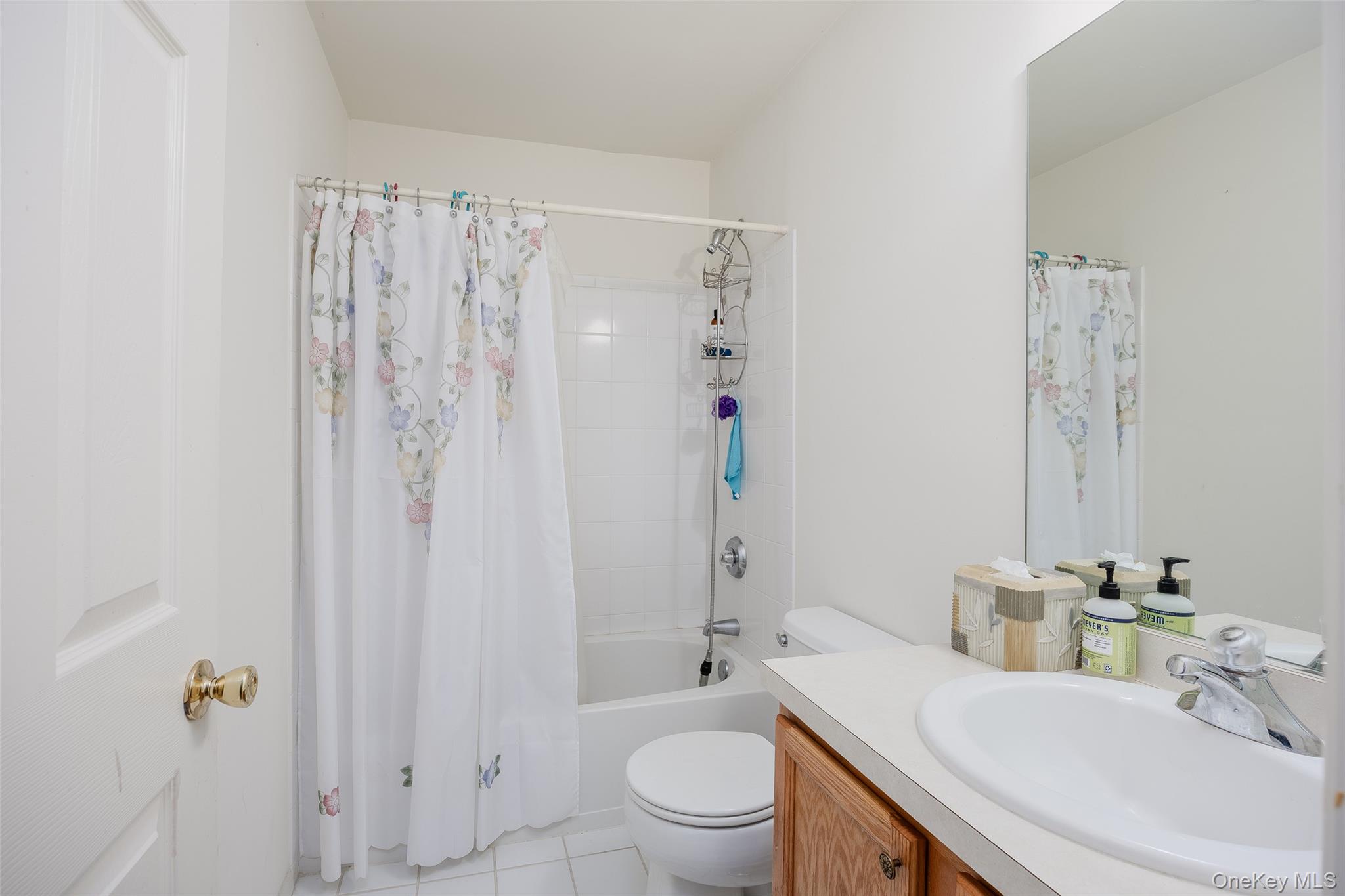 10 Cranberry Circle, Medford, NY 11763