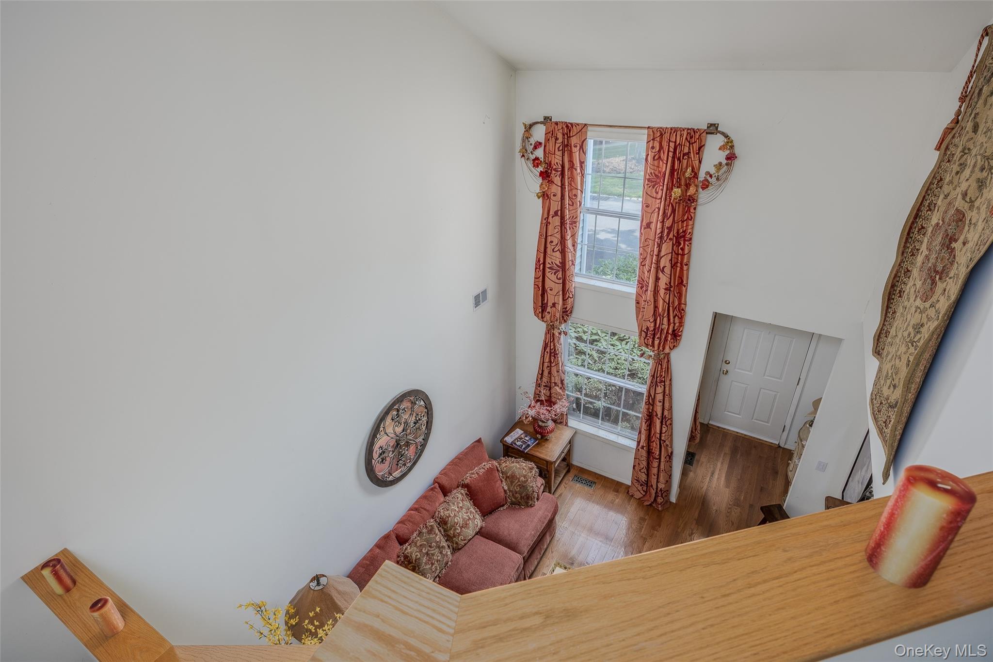 10 Cranberry Circle, Medford, NY 11763