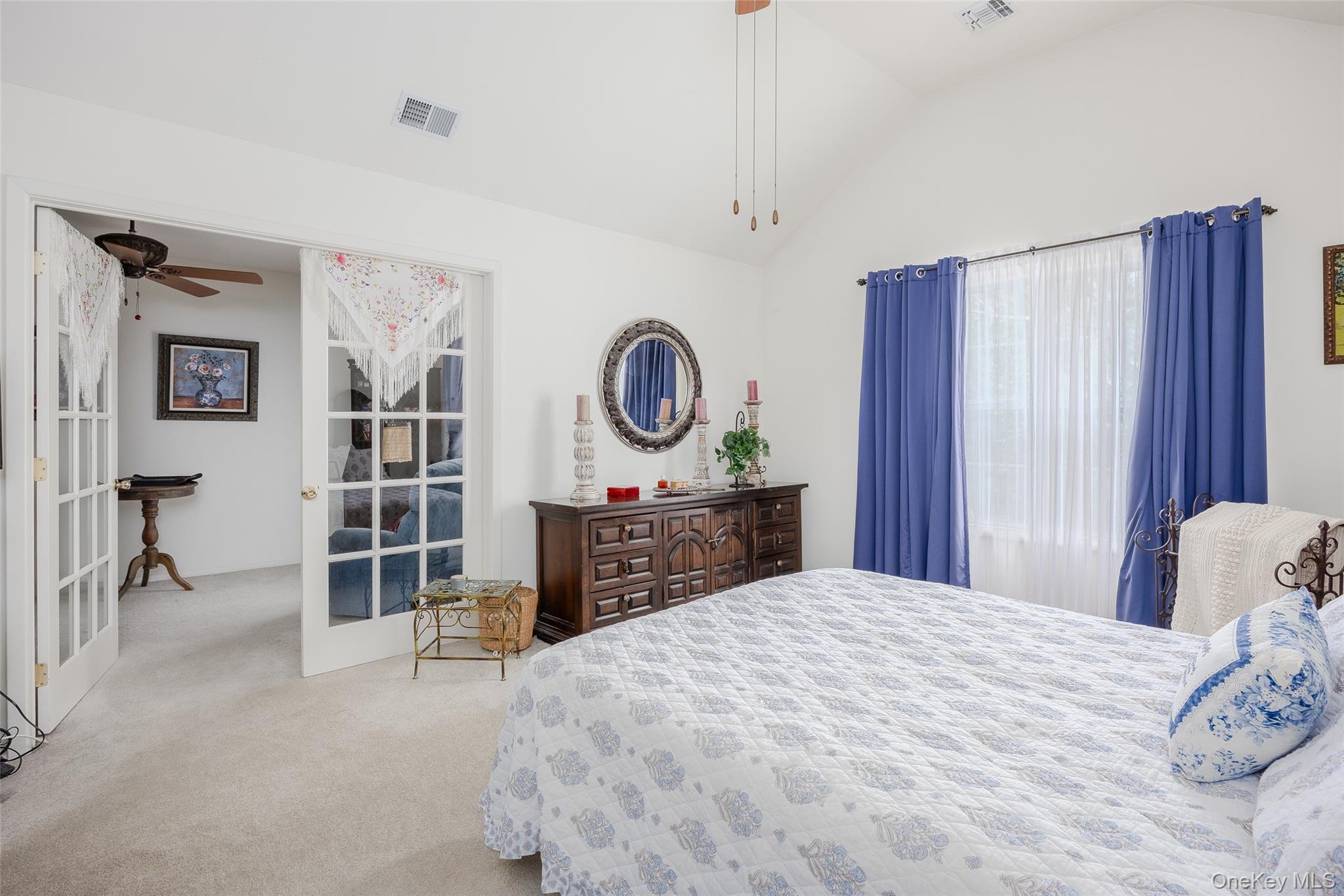 10 Cranberry Circle, Medford, NY 11763