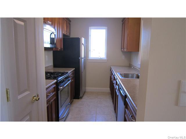 315 Tondo Circle, Harriman, NY 10926