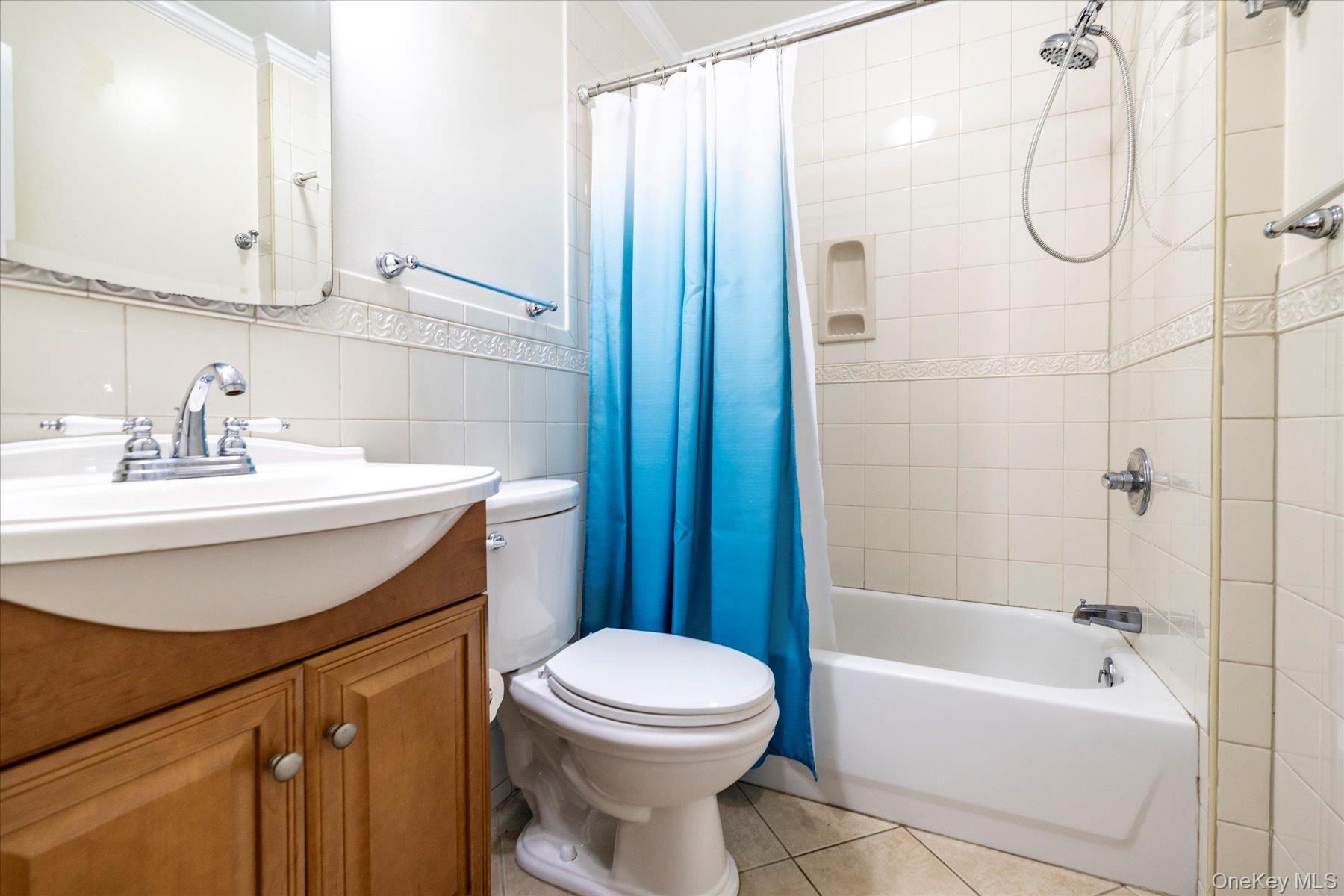 120 Morris Avenue # A19, Rockville Centre, NY 11570