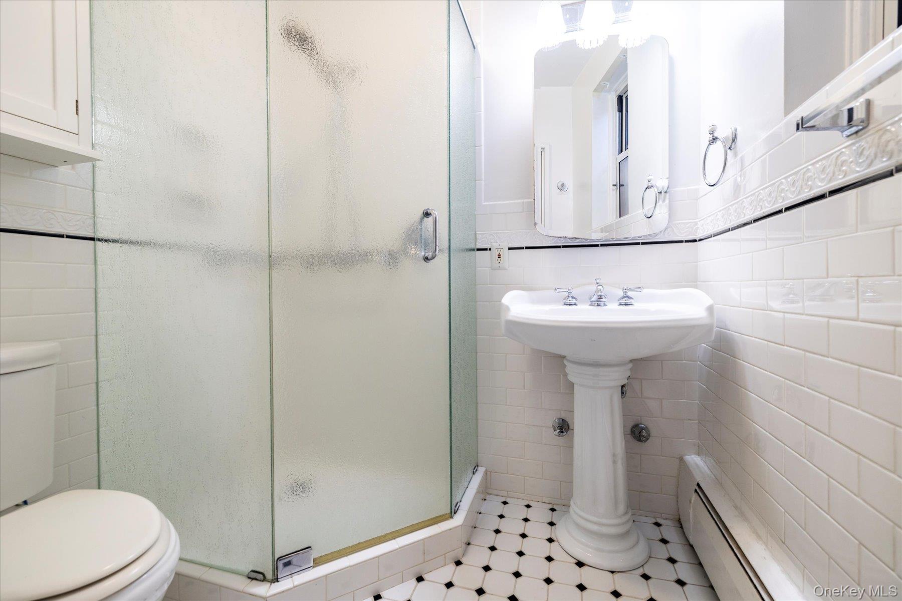 120 Morris Avenue # A19, Rockville Centre, NY 11570