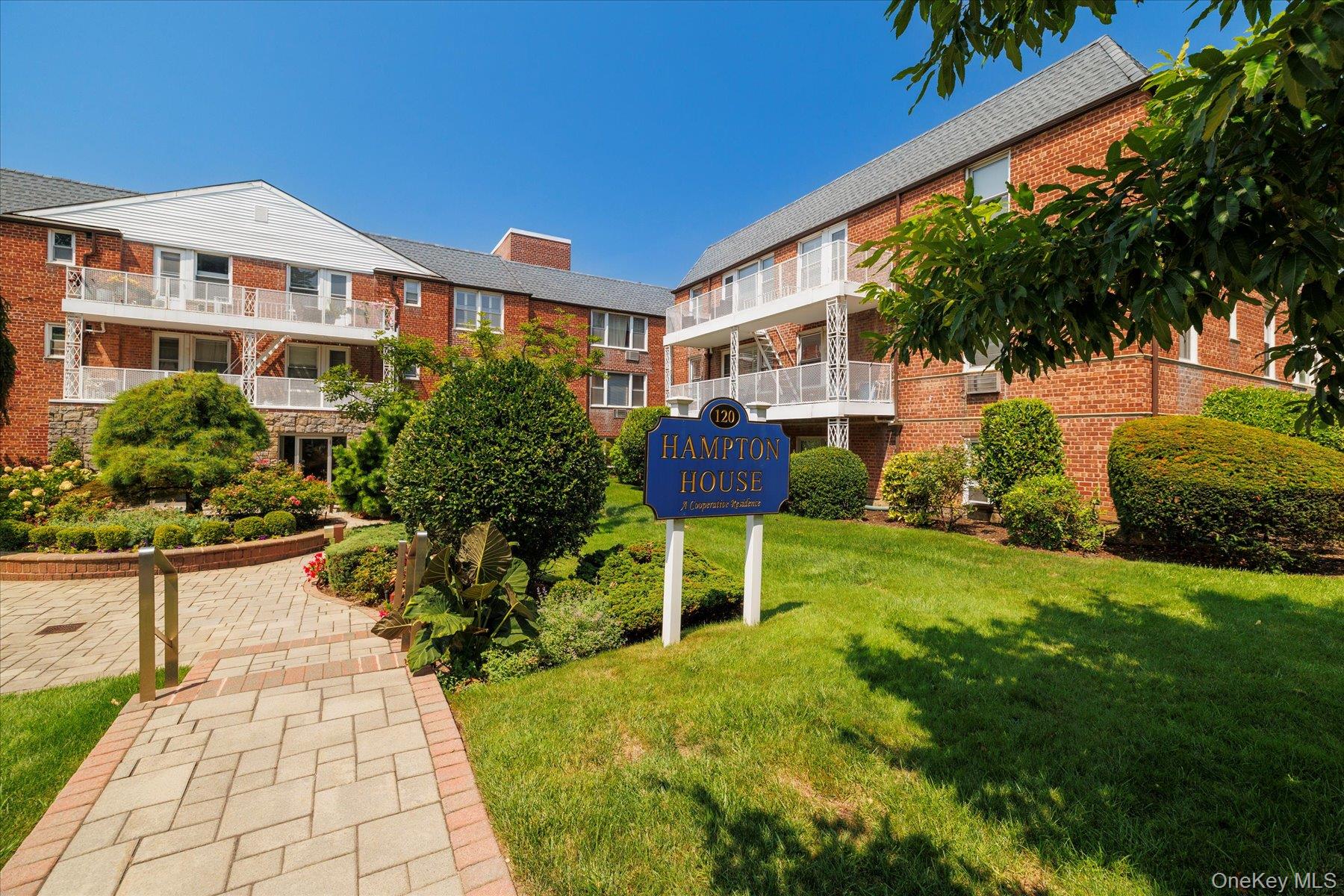 120 Morris Avenue # A19, Rockville Centre, NY 11570