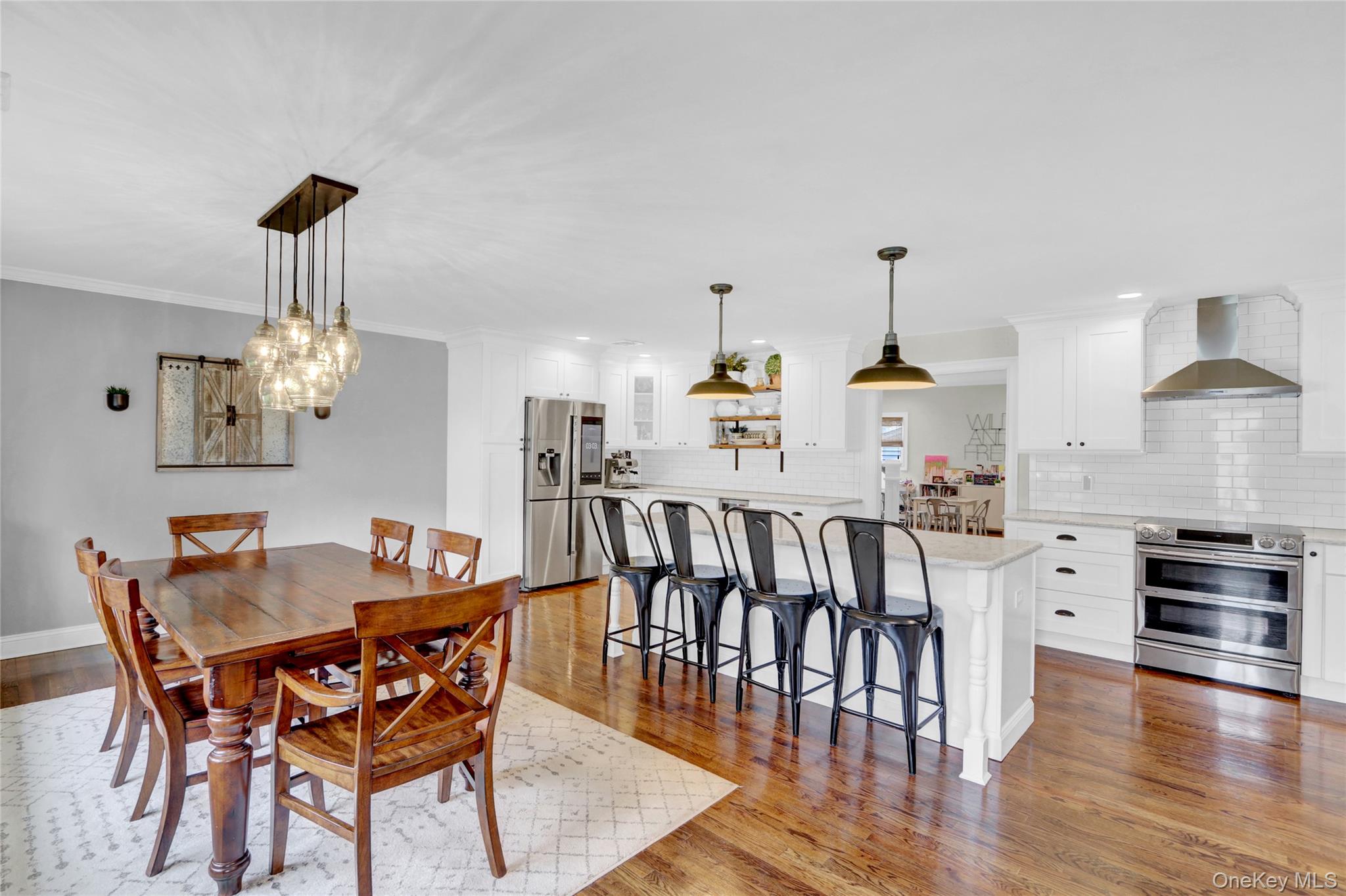 86 Unqua Road, Massapequa, NY 11758