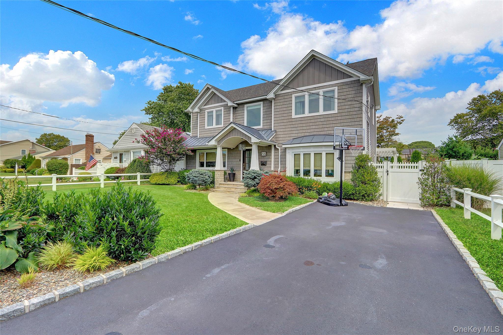 86 Unqua Road, Massapequa, NY 11758