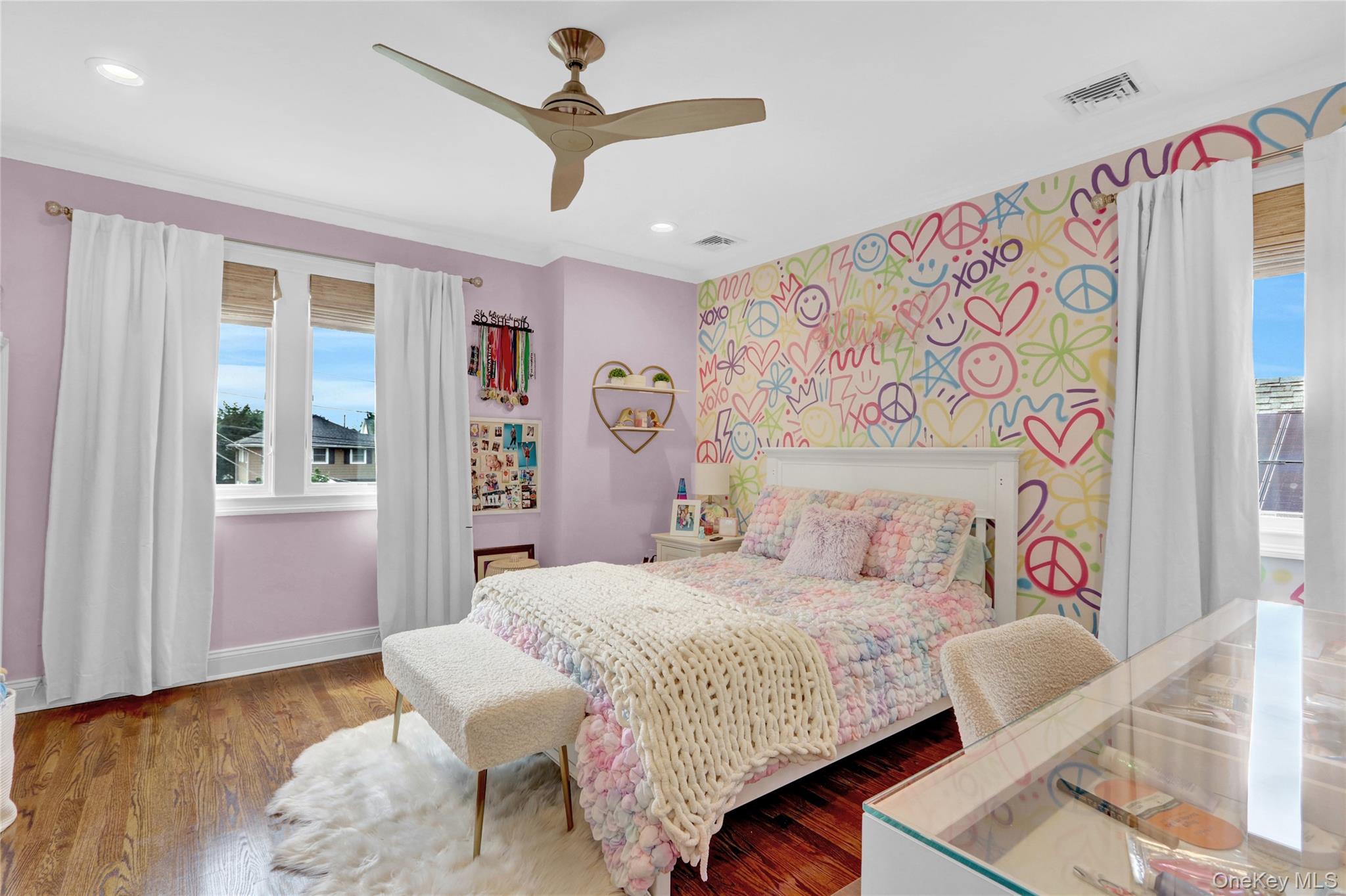 86 Unqua Road, Massapequa, NY 11758