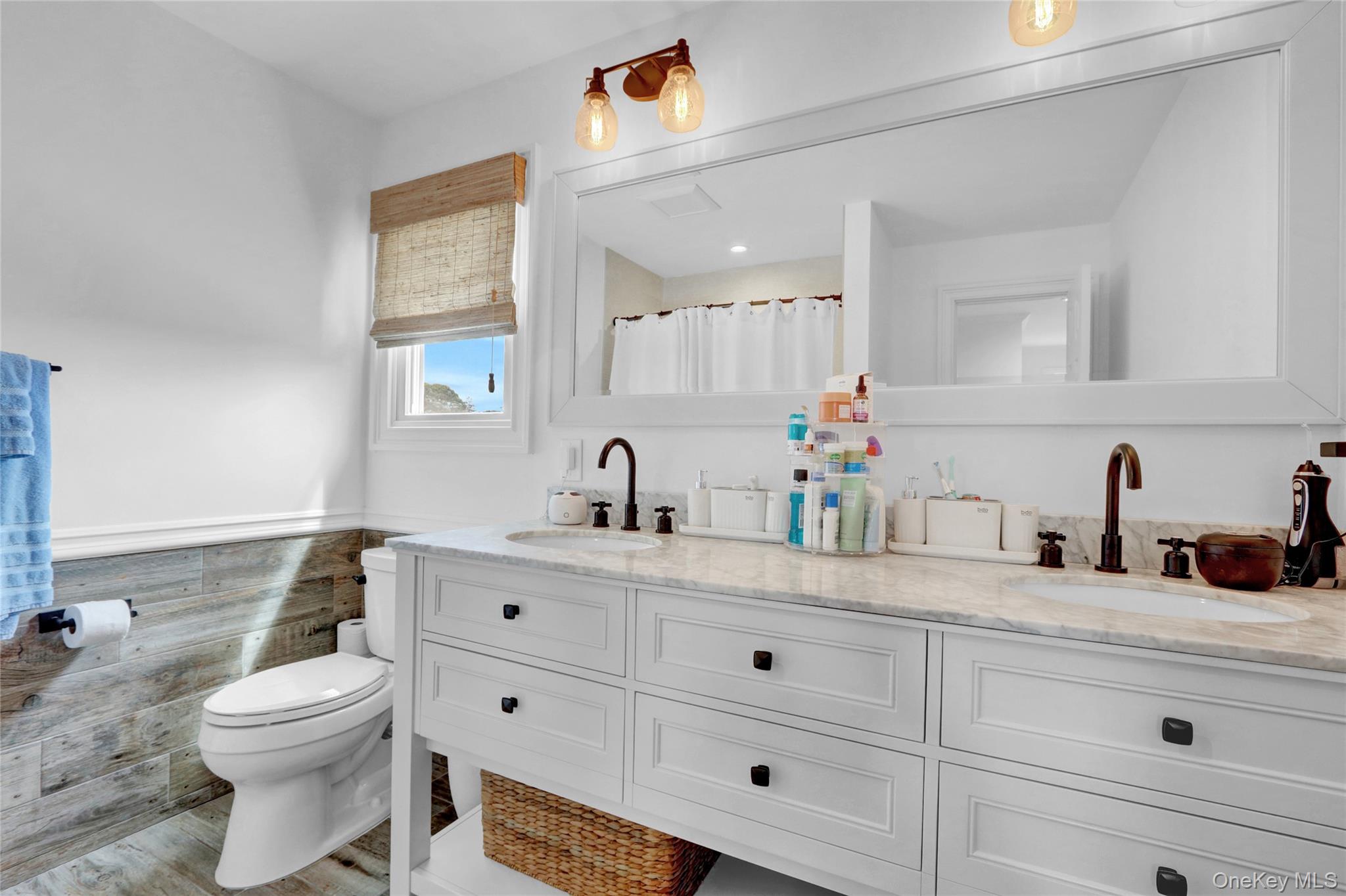 86 Unqua Road, Massapequa, NY 11758