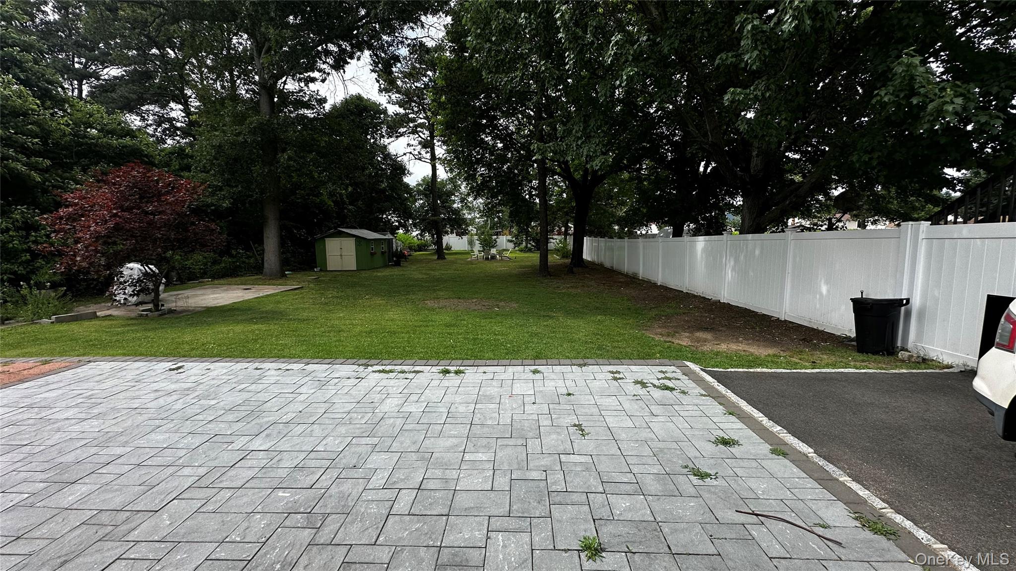 665 Commander Avenue, West Babylon, NY 11704