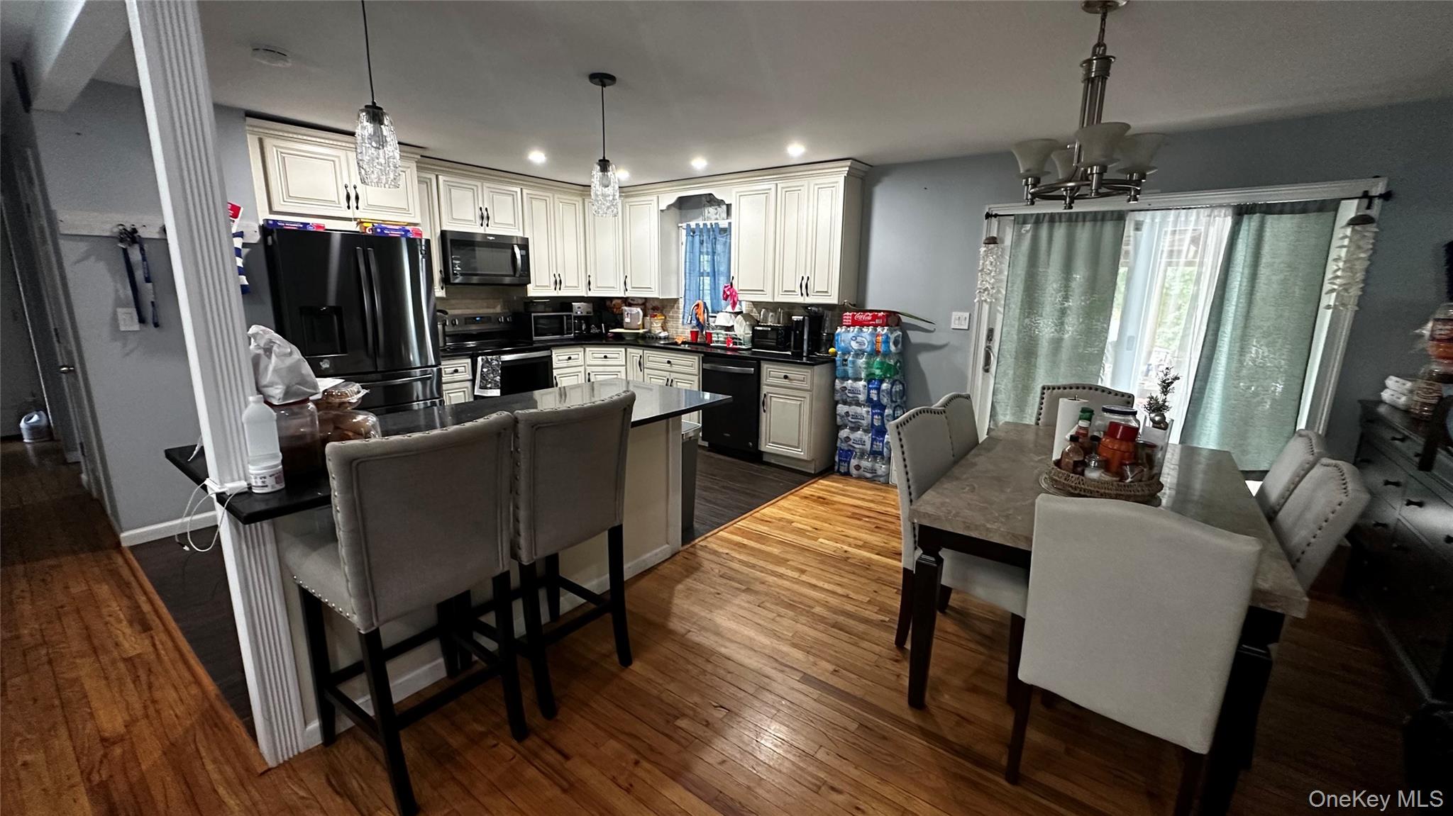 665 Commander Avenue, West Babylon, NY 11704