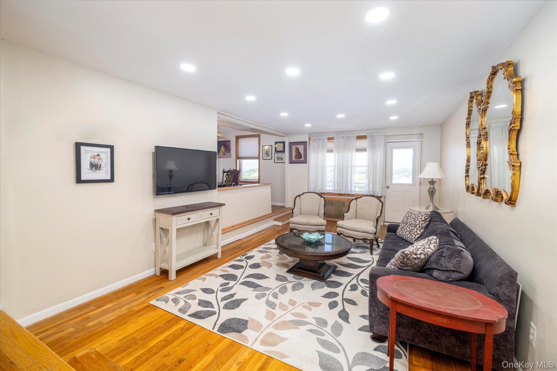 522 Shore Road # 4O, Long Beach, NY 11561