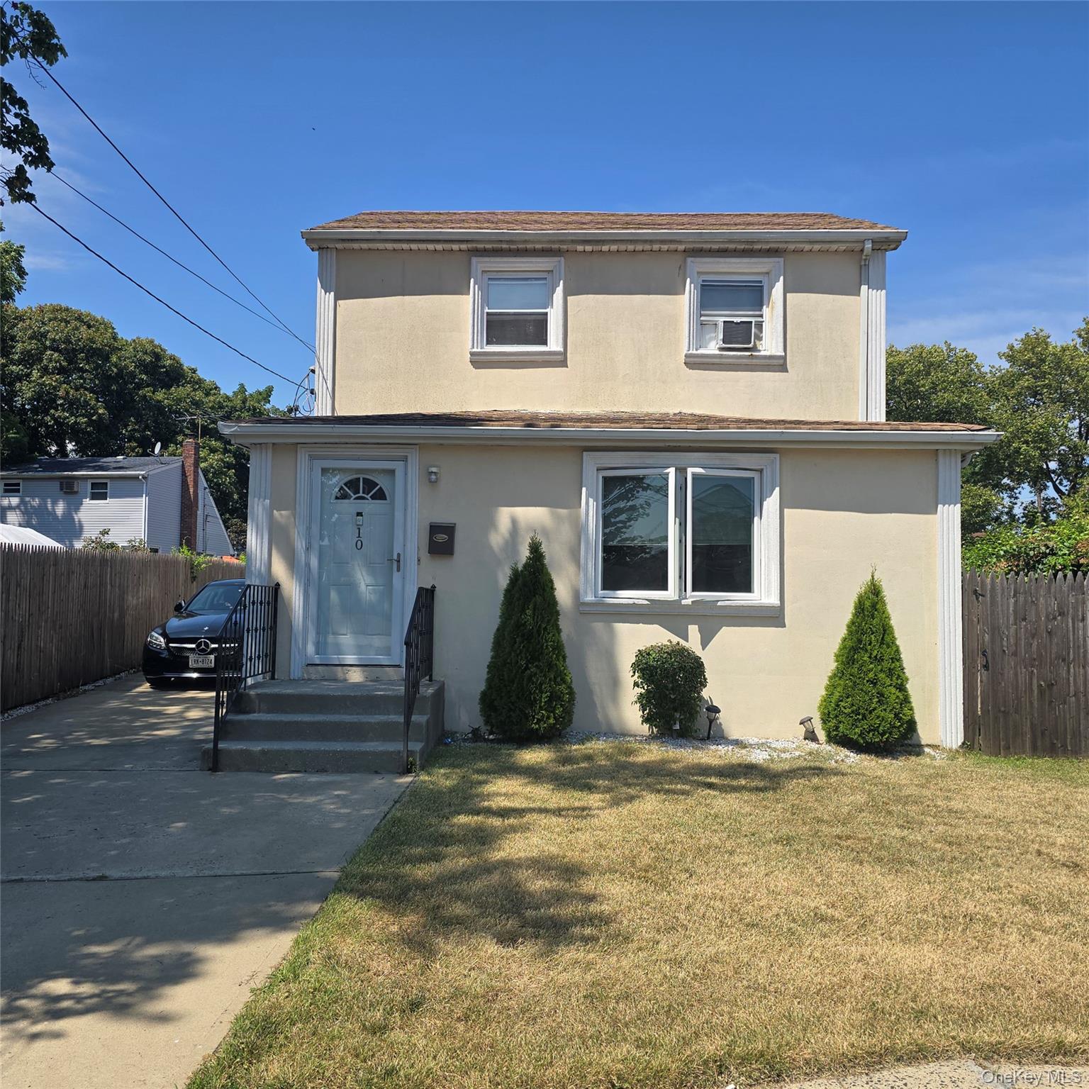10 Pinebrook Avenue, West Hempstead, NY 11552