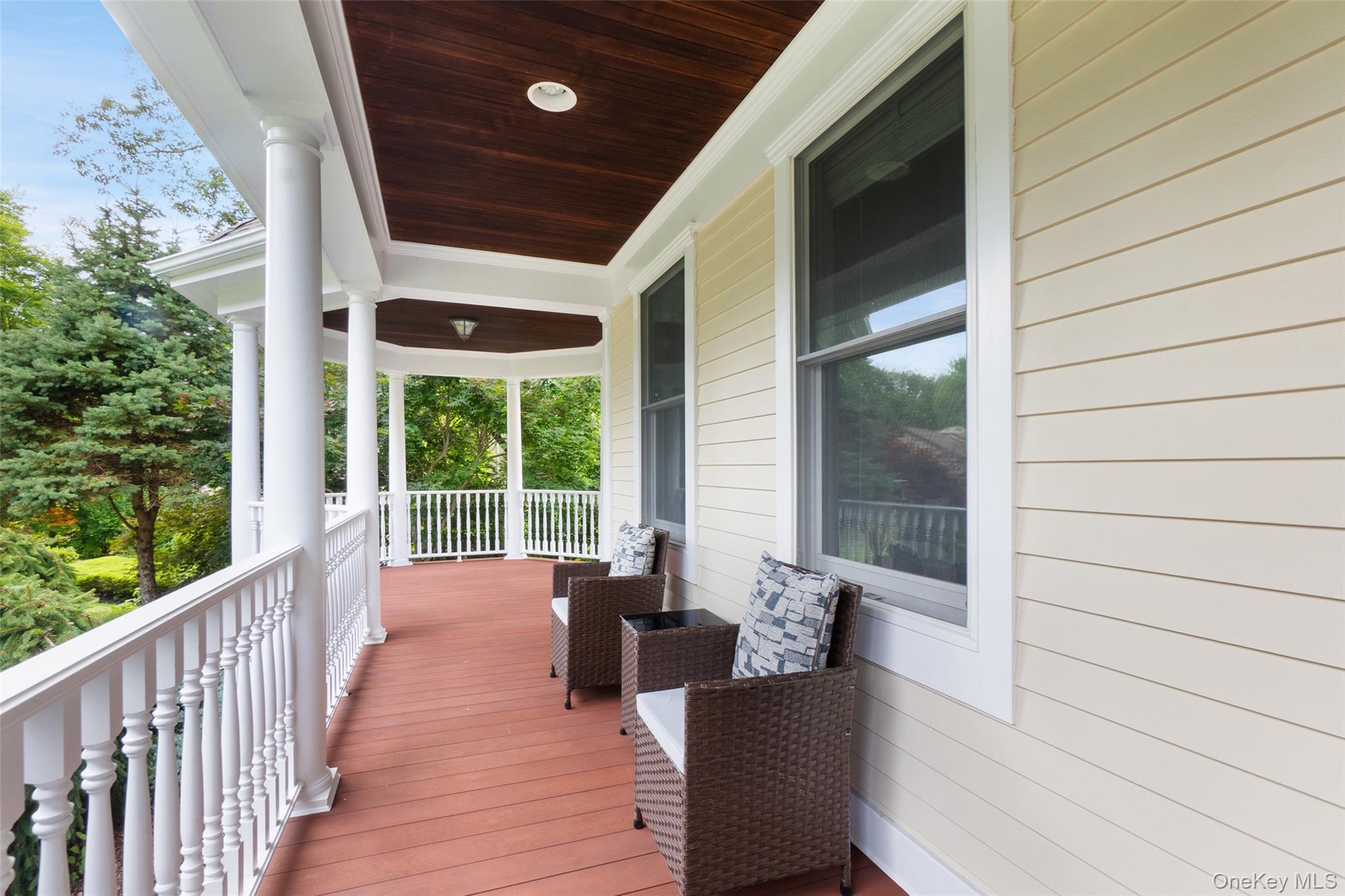 8 Crecco Place, Mahopac, NY 10541