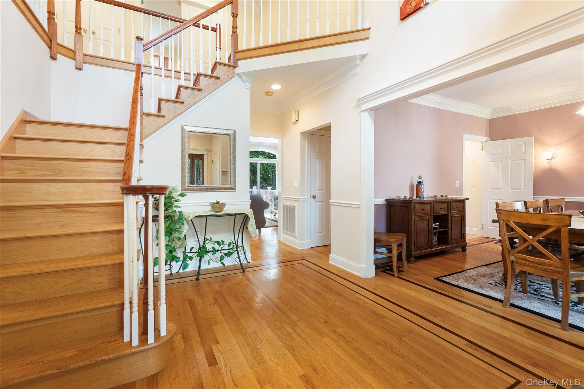 8 Crecco Place, Mahopac, NY 10541