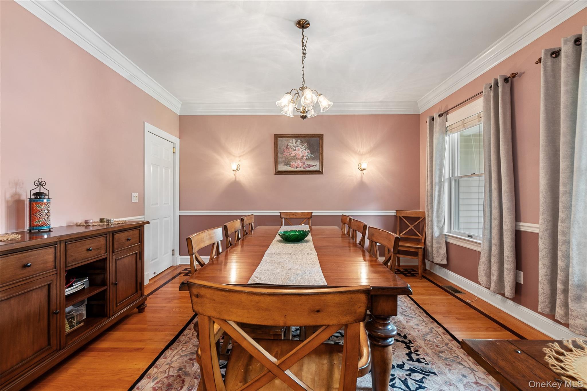 8 Crecco Place, Mahopac, NY 10541