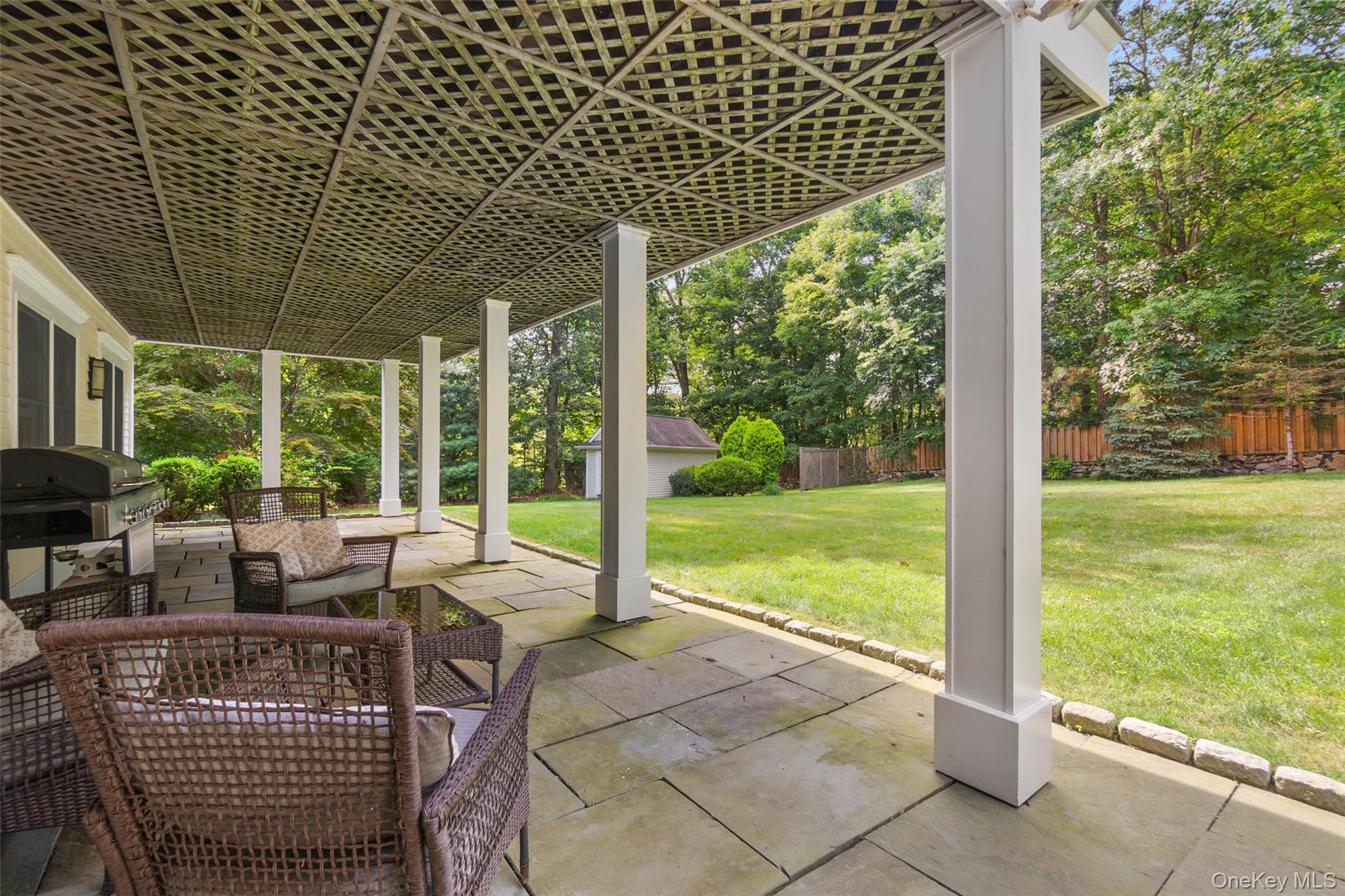 8 Crecco Place, Mahopac, NY 10541