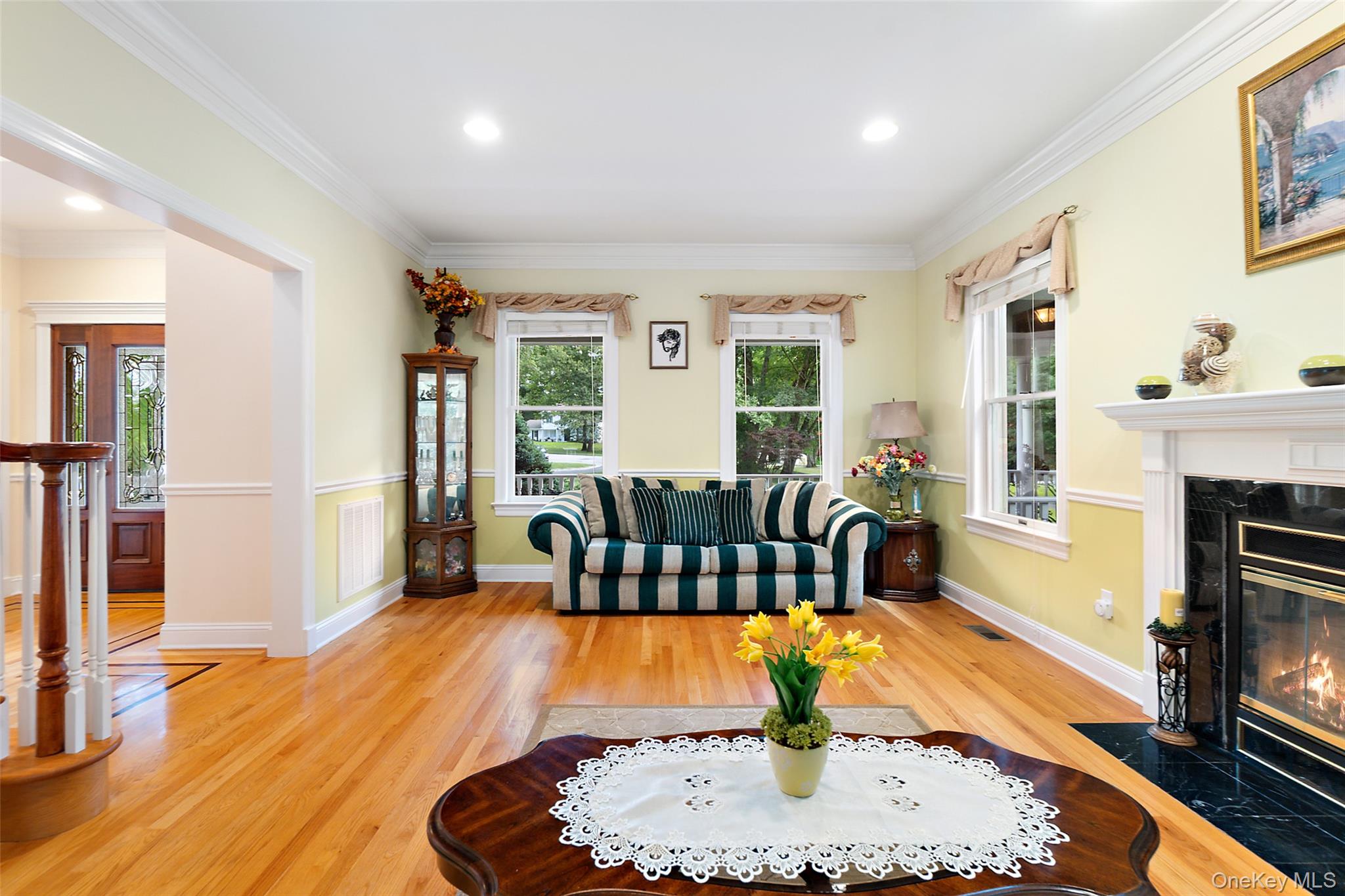 8 Crecco Place, Mahopac, NY 10541