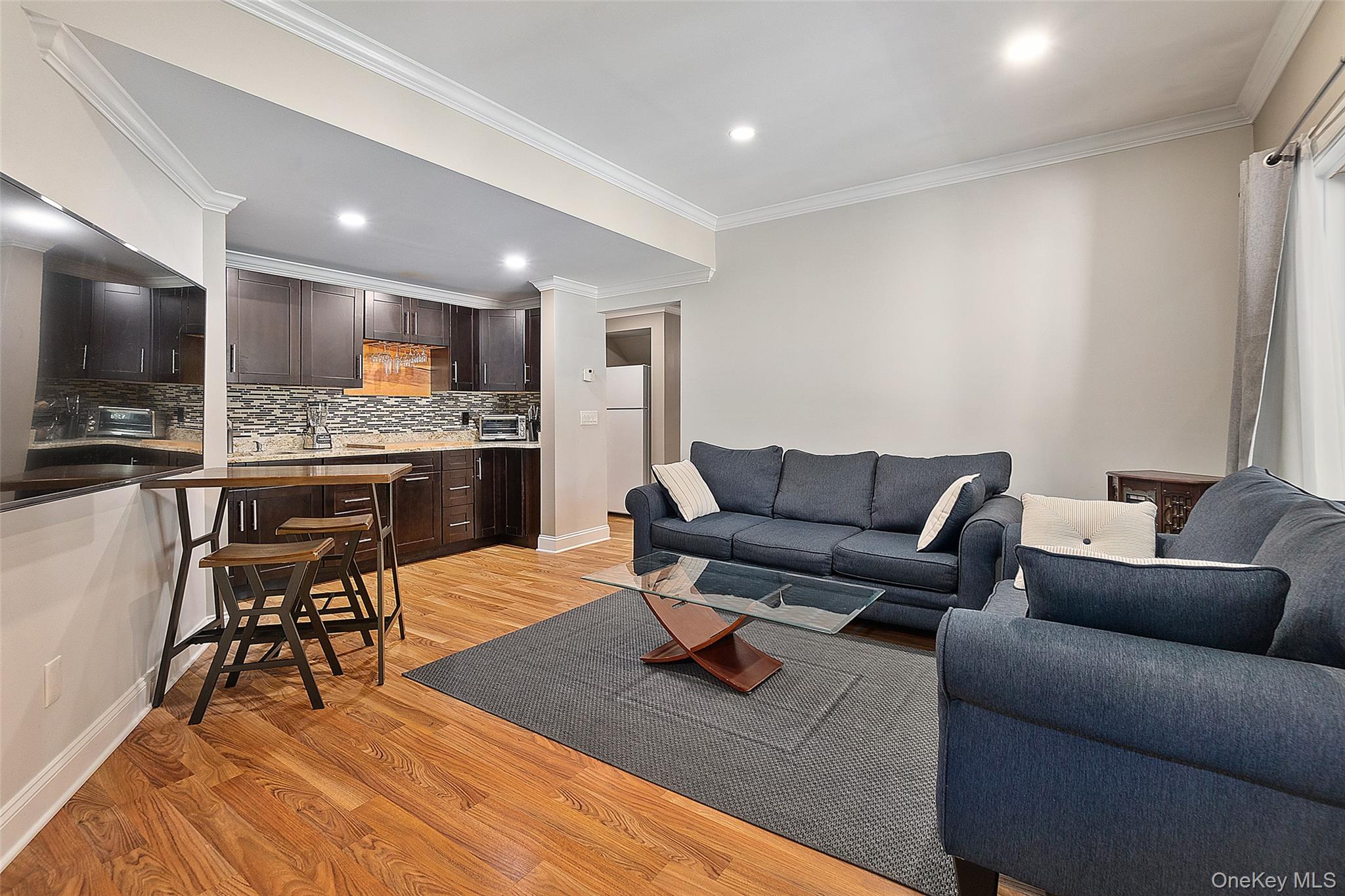 8 Crecco Place, Mahopac, NY 10541