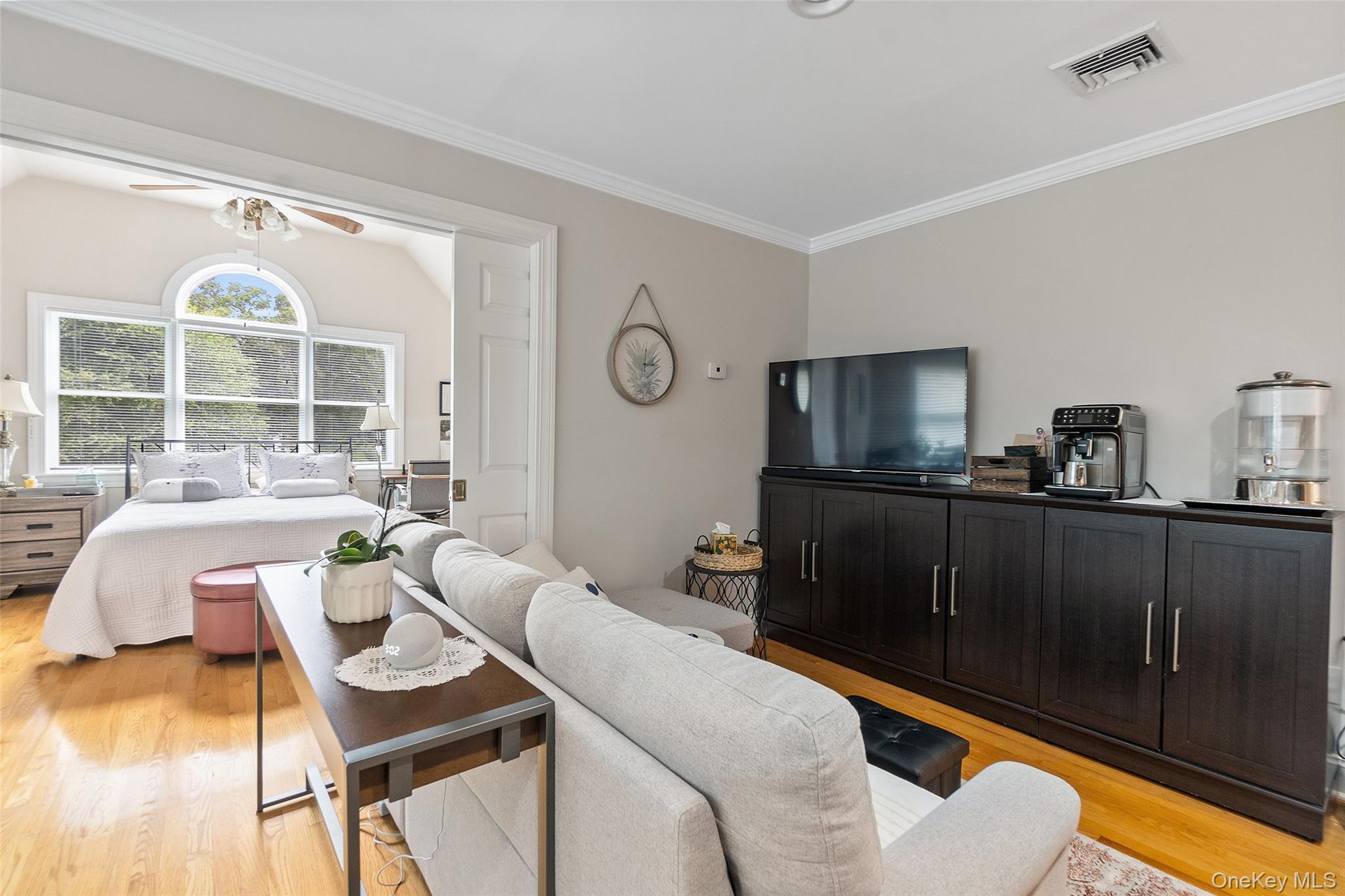 8 Crecco Place, Mahopac, NY 10541