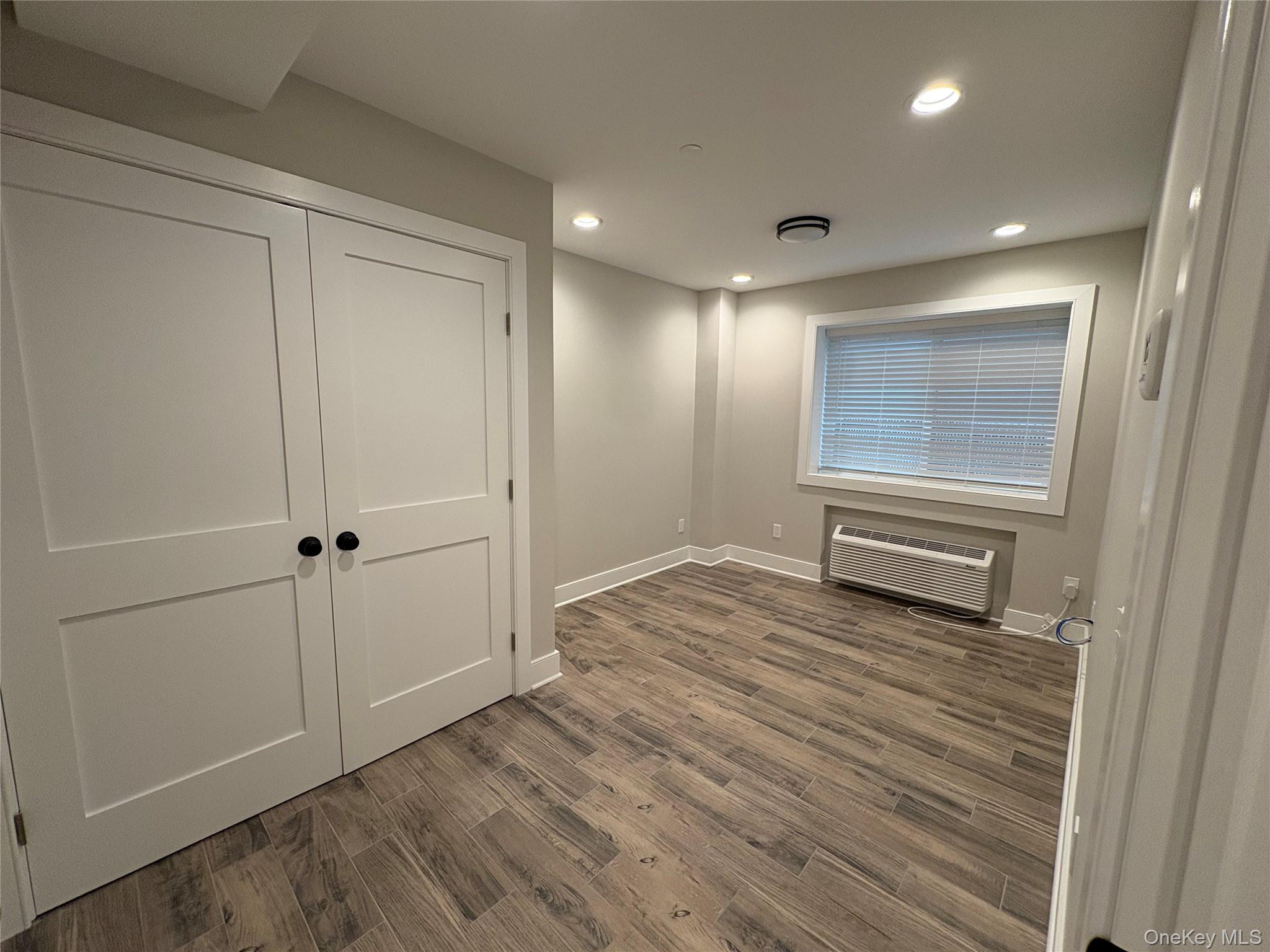 455 Sunrise Highway # #1A, West Babylon, NY 11704