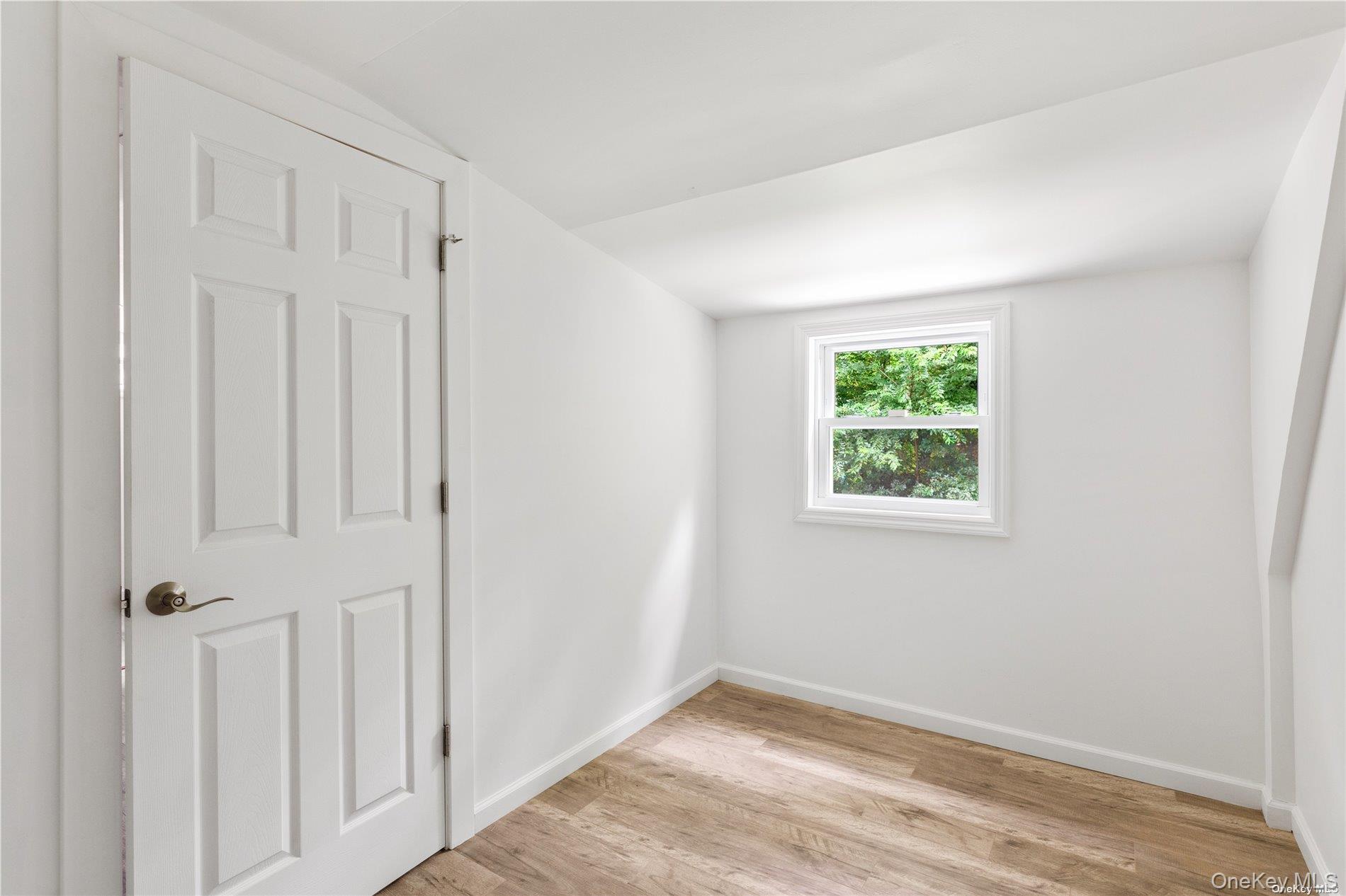 110 E Bartlett Road, Middle Island, NY 11953