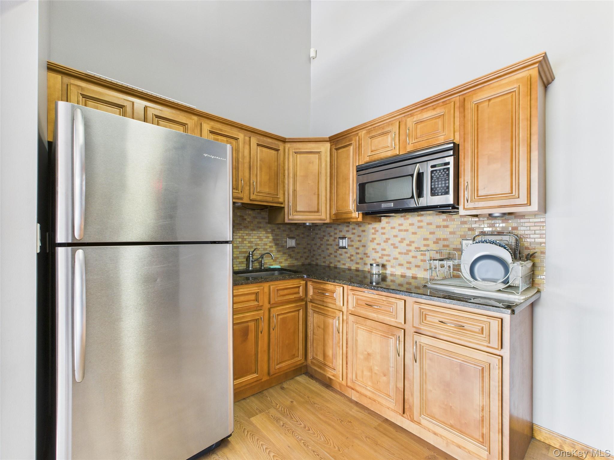 1005 35th Avenue # 2nd floor, Astoria, NY 11106