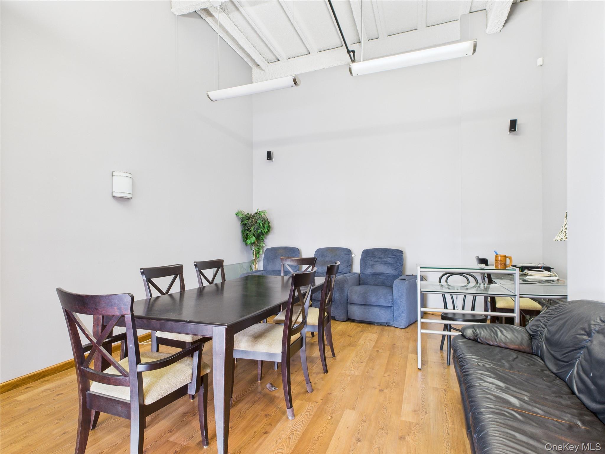 1005 35th Avenue # 2nd floor, Astoria, NY 11106