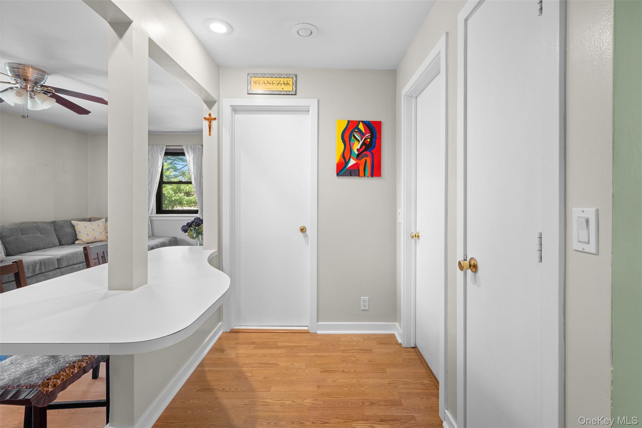 29 West Mill Drive # 10A, Great Neck, NY 11021