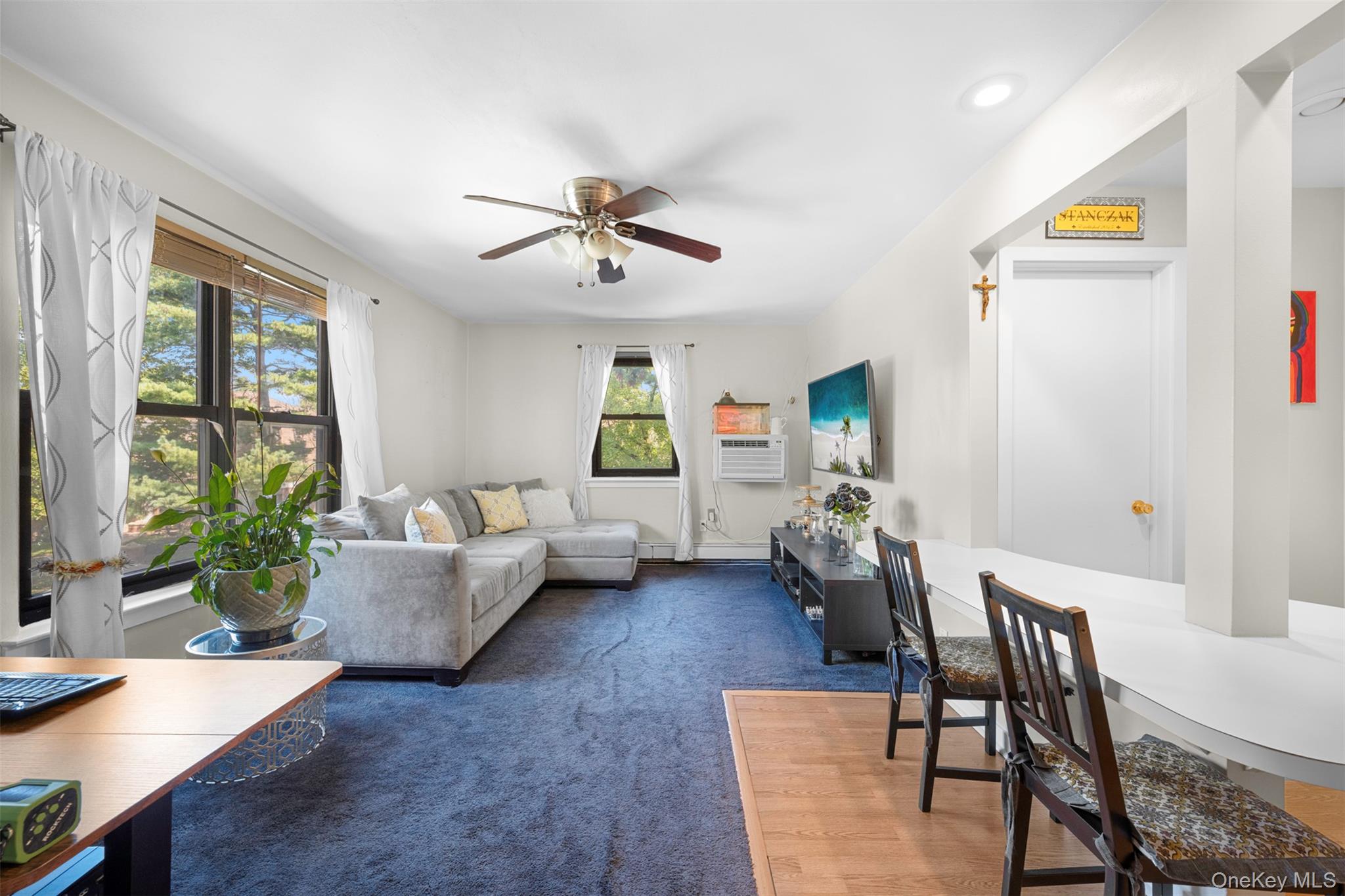 29 West Mill Drive # 10A, Great Neck, NY 11021