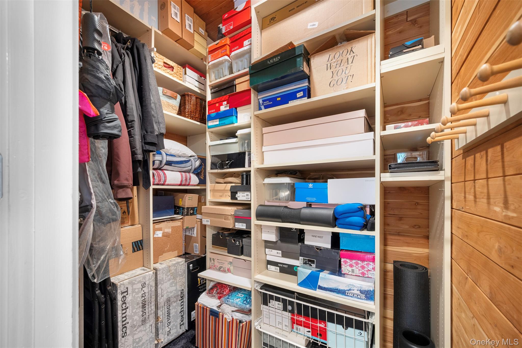 29 West Mill Drive # 10A, Great Neck, NY 11021