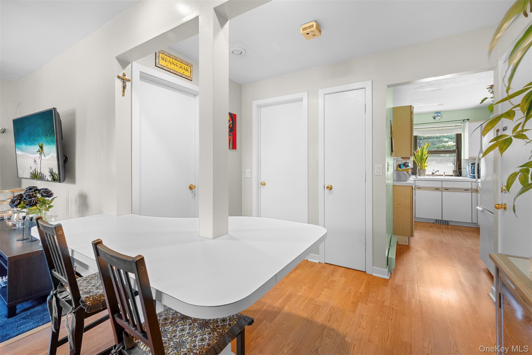 29 West Mill Drive # 10A, Great Neck, NY 11021