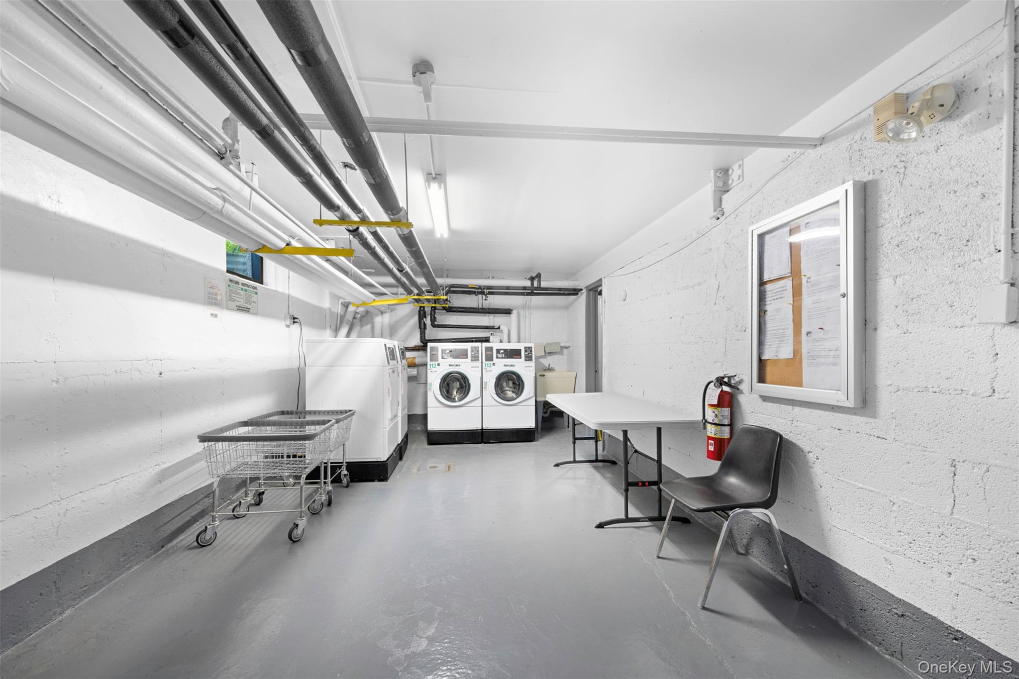 29 West Mill Drive # 10A, Great Neck, NY 11021