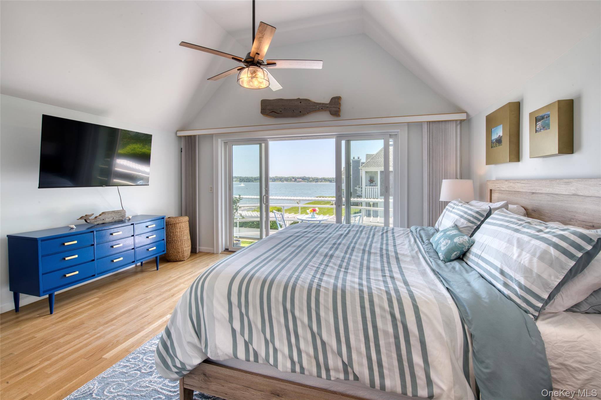 21 Stirling Cove # E, Greenport, NY 11944