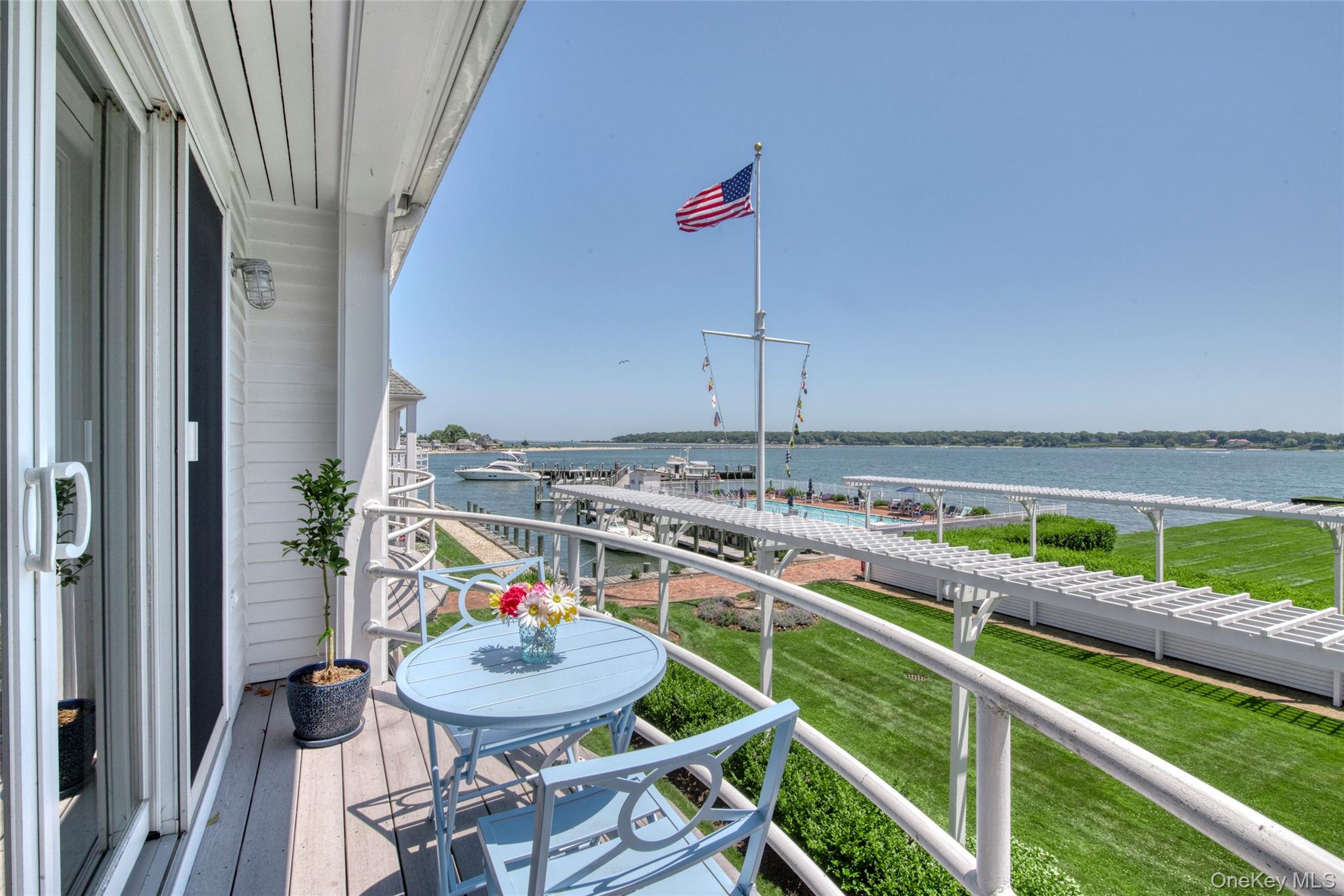 21 Stirling Cove # E, Greenport, NY 11944