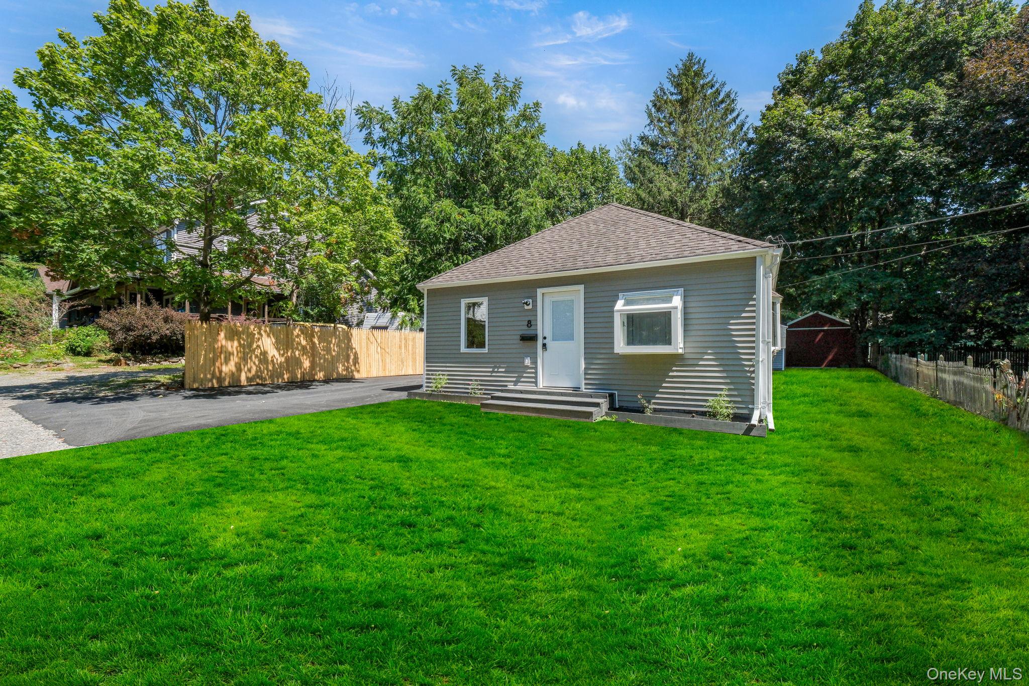 8 Mapes Lane, Monroe, NY 10950