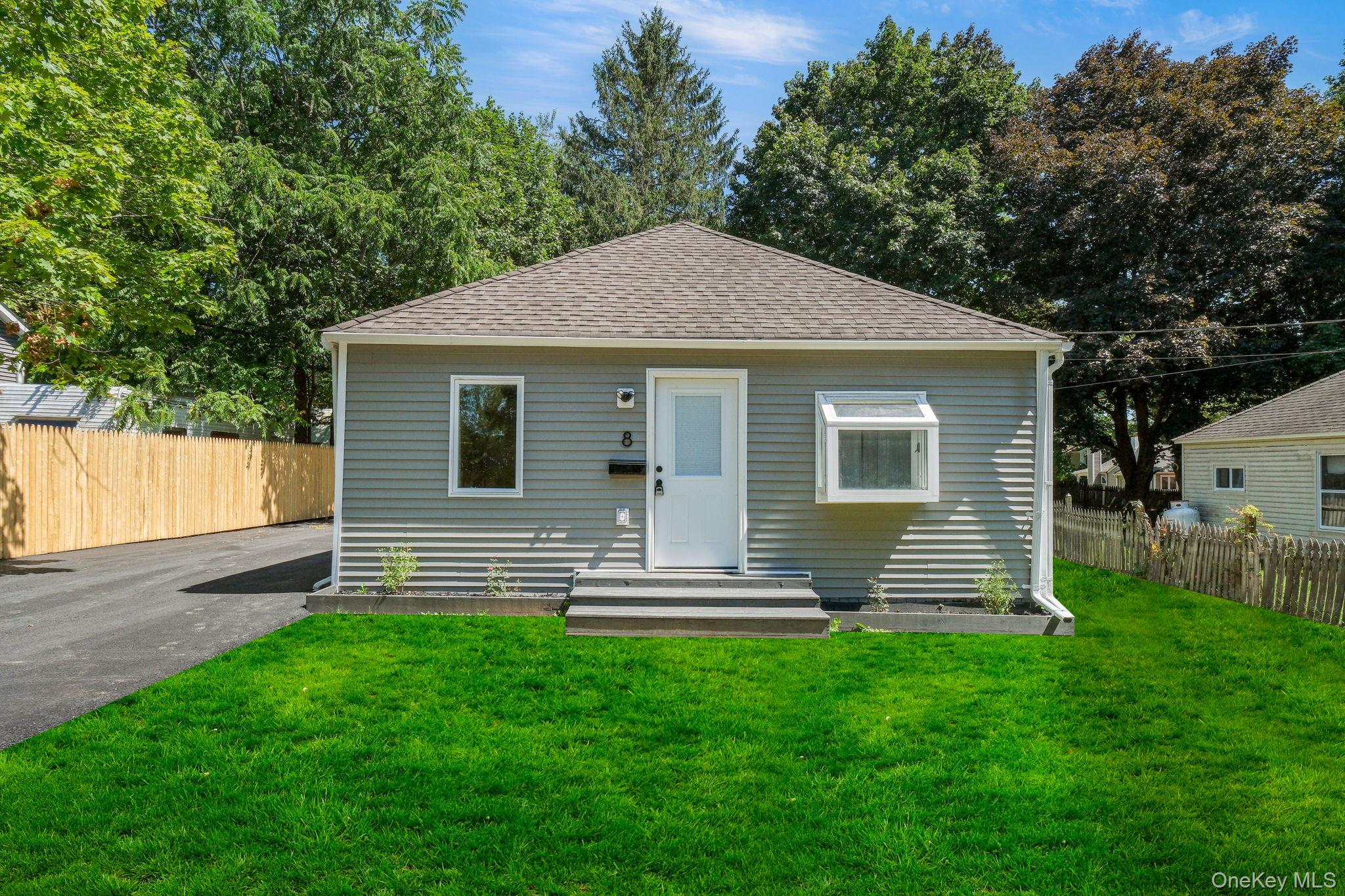 8 Mapes Lane, Monroe, NY 10950