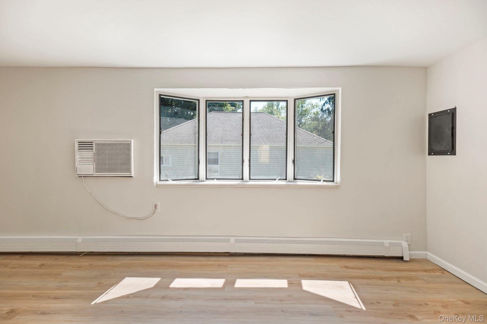 8 Mapes Lane, Monroe, NY 10950