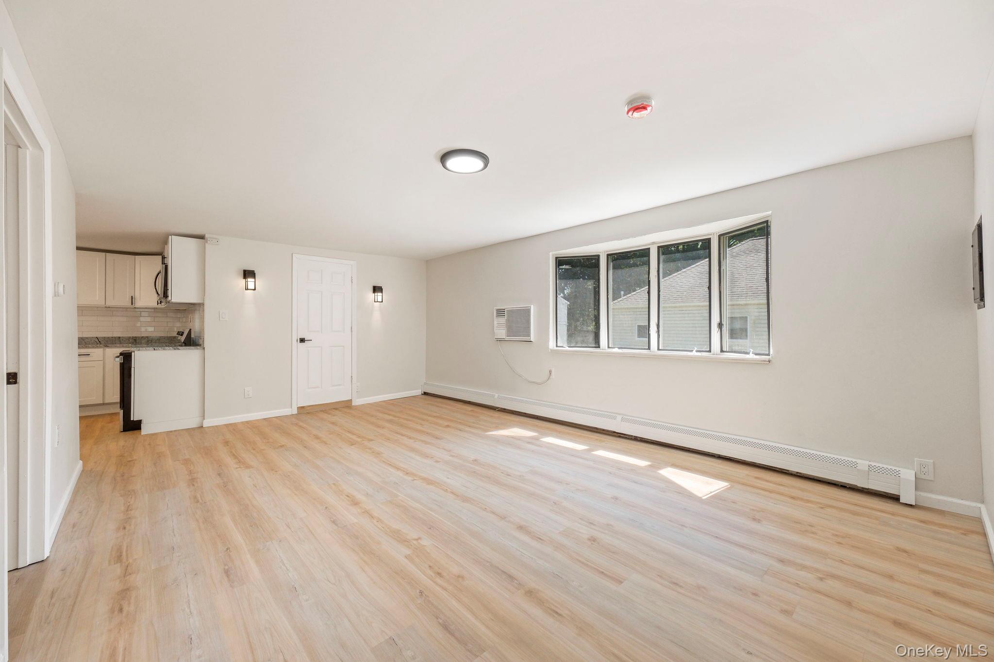 8 Mapes Lane, Monroe, NY 10950