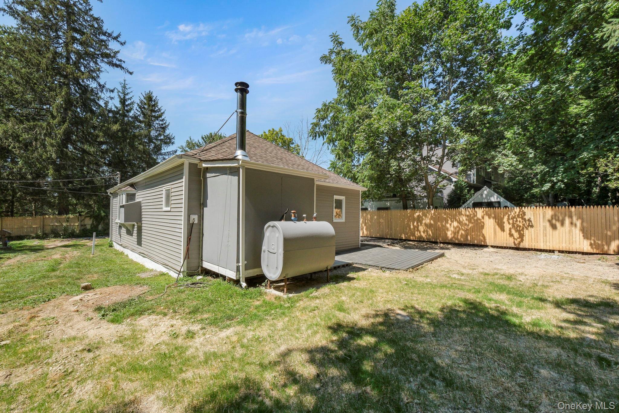 8 Mapes Lane, Monroe, NY 10950