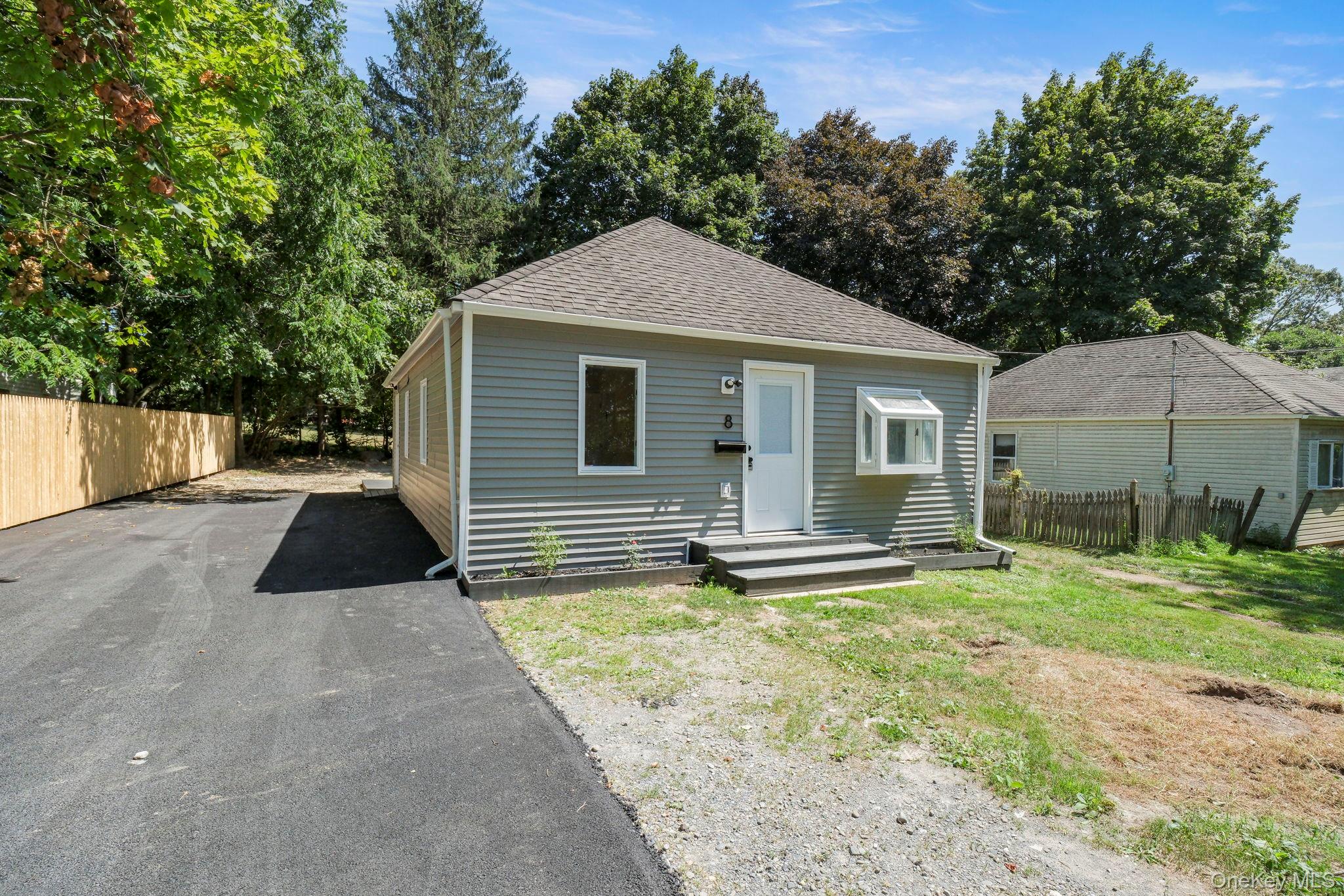 8 Mapes Lane, Monroe, NY 10950