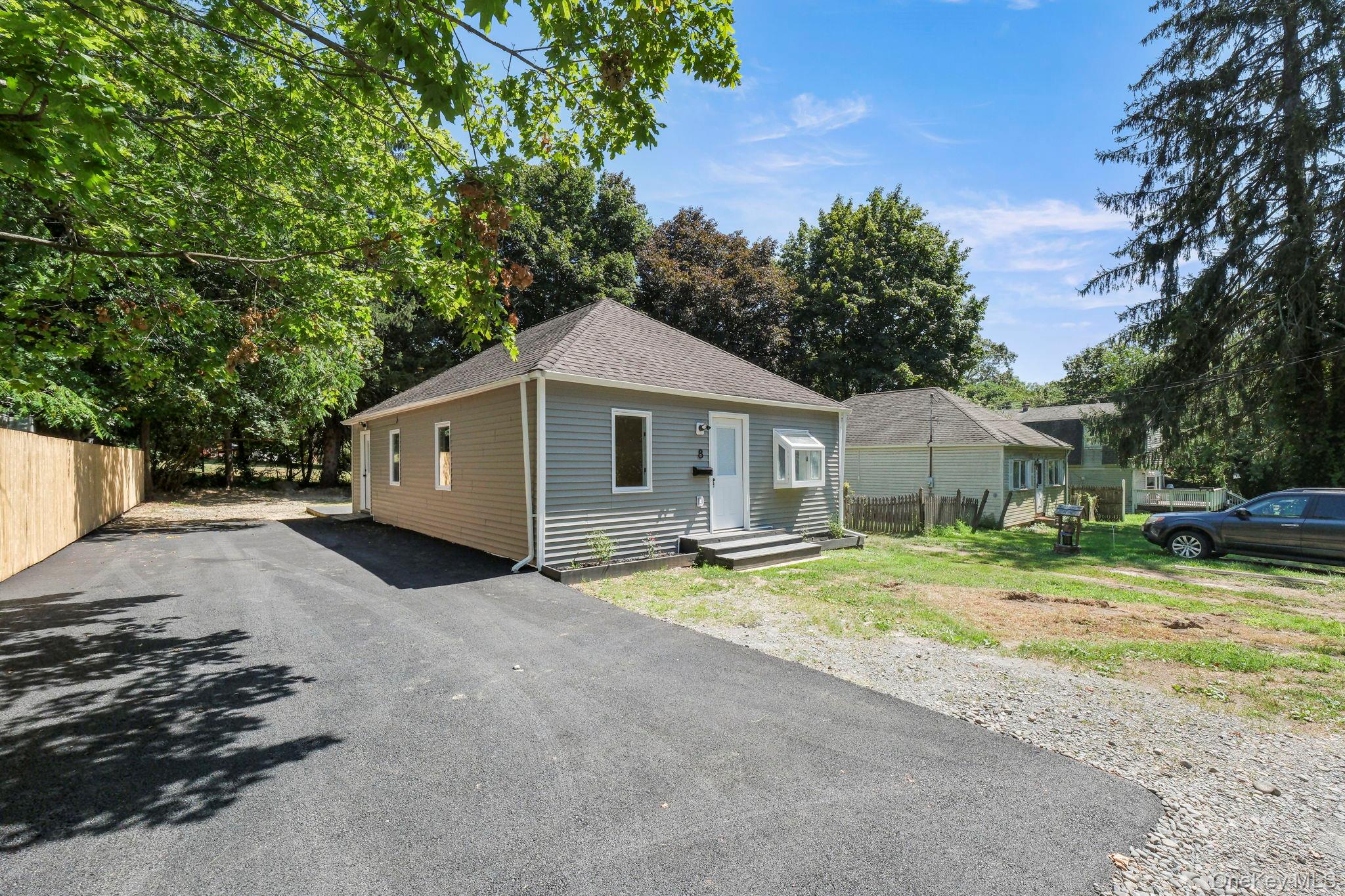 8 Mapes Lane, Monroe, NY 10950