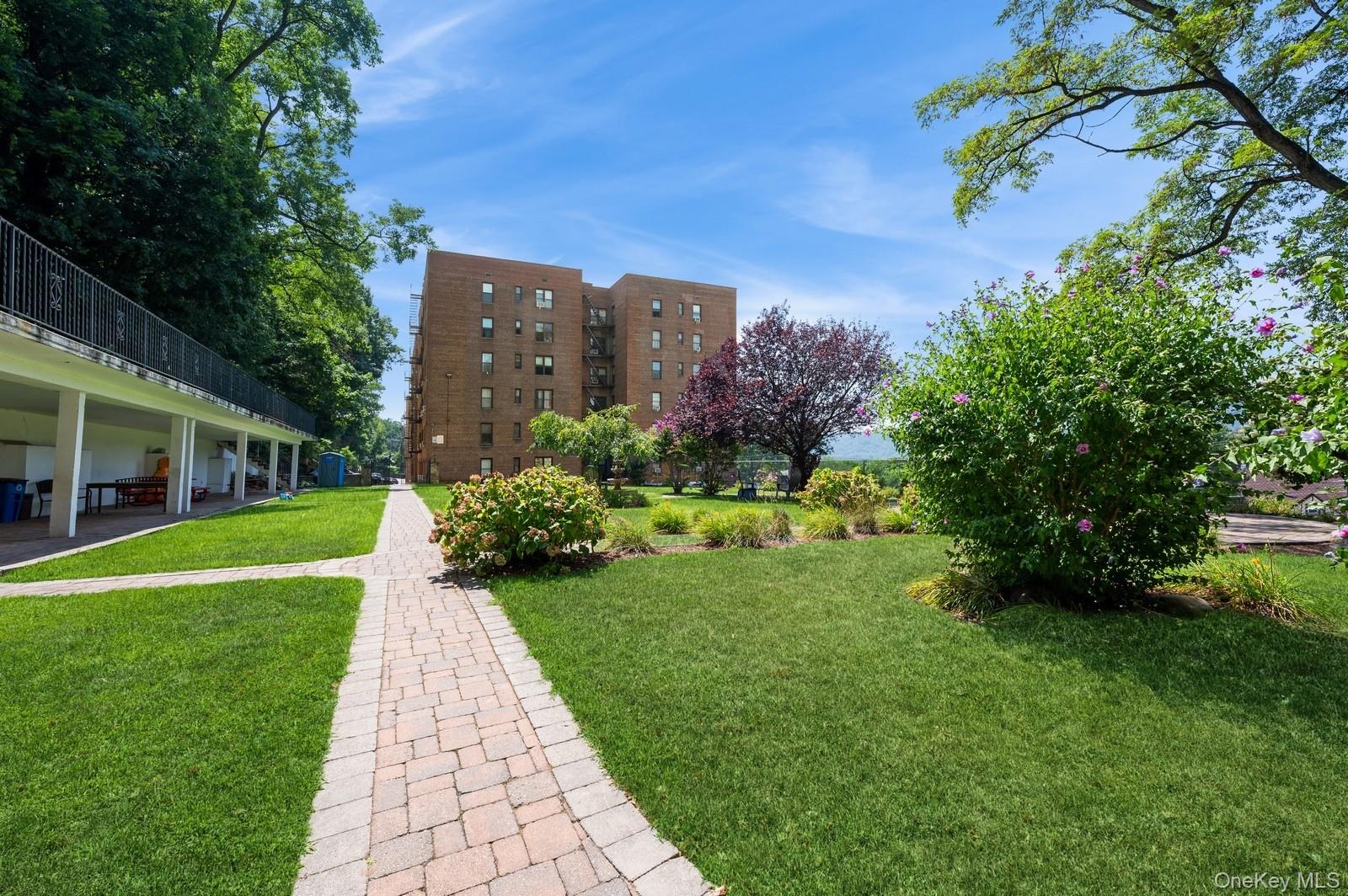 678 Warburton Avenue # 5J, Yonkers, NY 10701