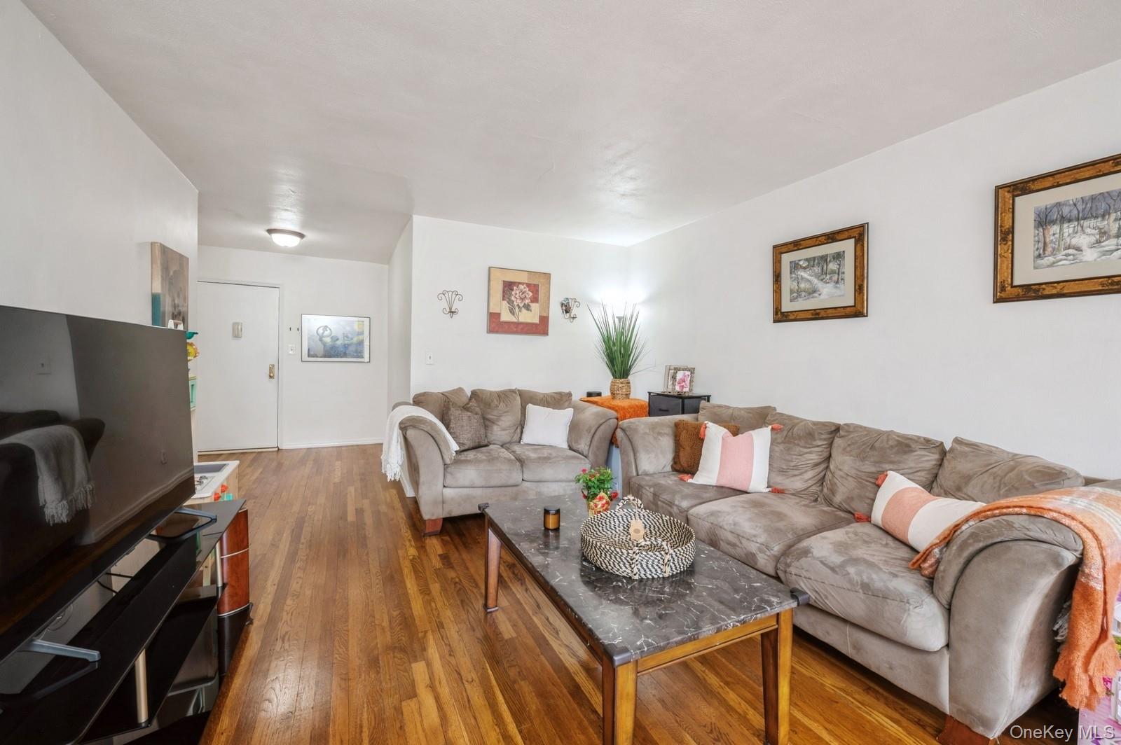 678 Warburton Avenue # 5J, Yonkers, NY 10701